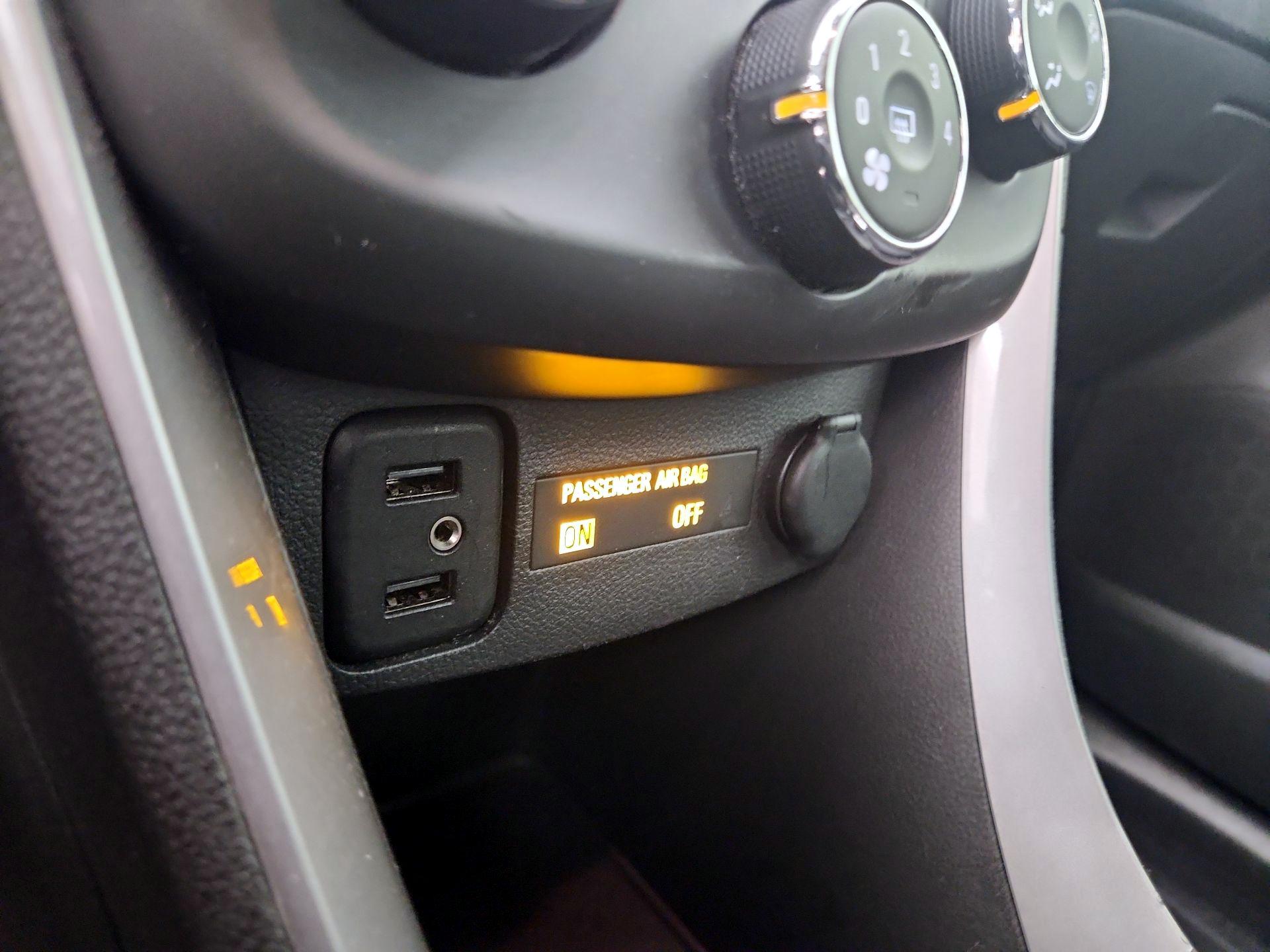 Thumbnail: 2020 Chevrolet Trax - 18