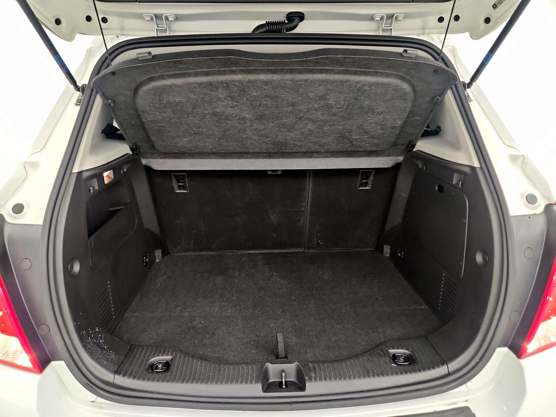 Thumbnail: 2020 Chevrolet Trax - 20