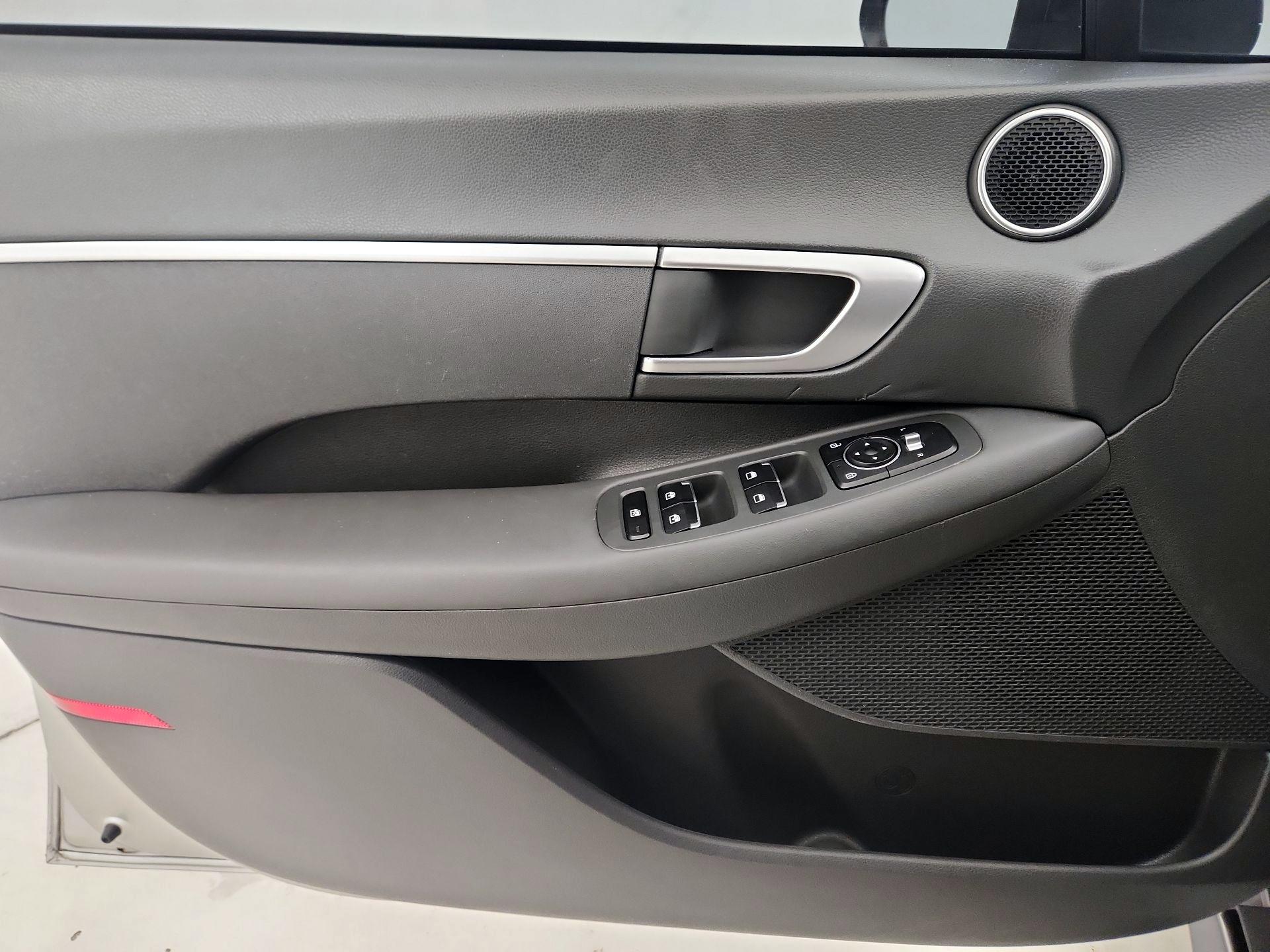 Thumbnail: 2022 Hyundai Sonata - 12