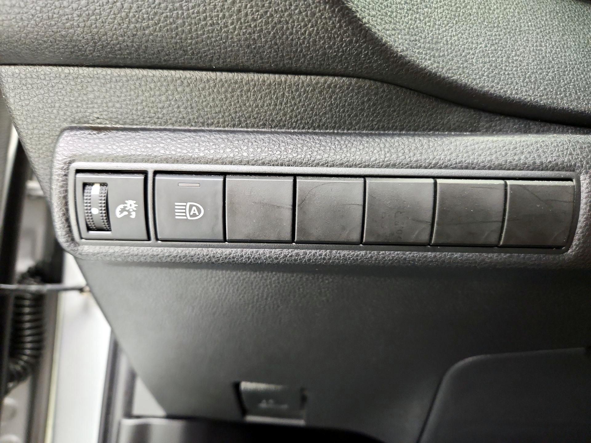 Thumbnail: 2023 Toyota Corolla - 13