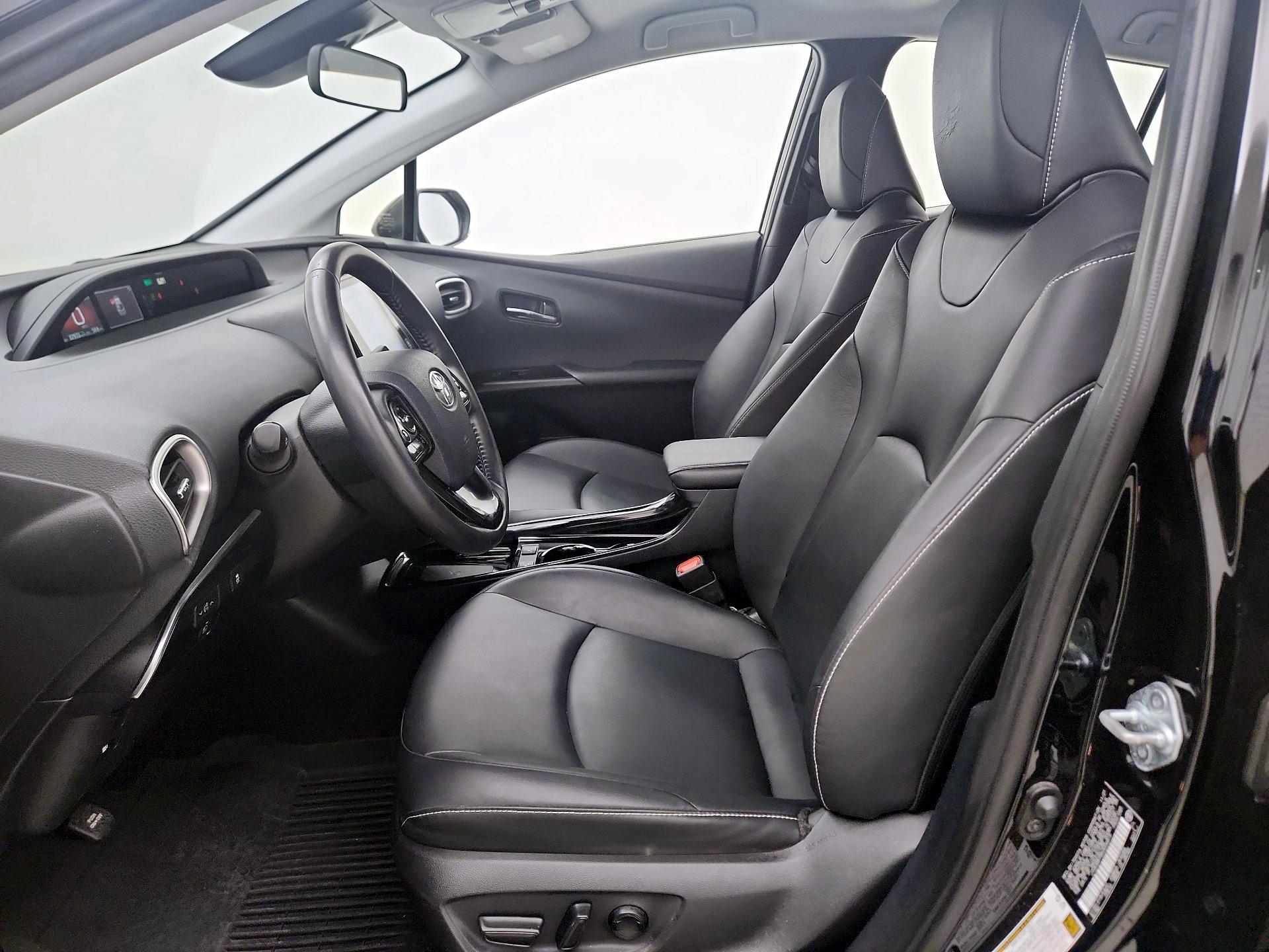 Thumbnail: 2022 Toyota Prius Prime - 11