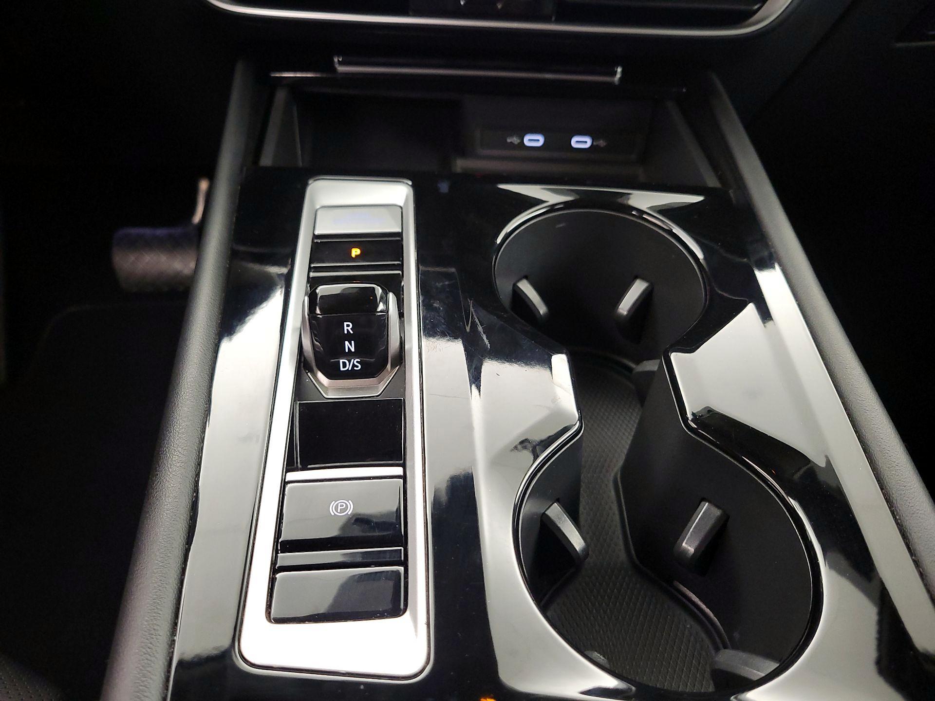 Thumbnail: 2024 Volkswagen Atlas - 17