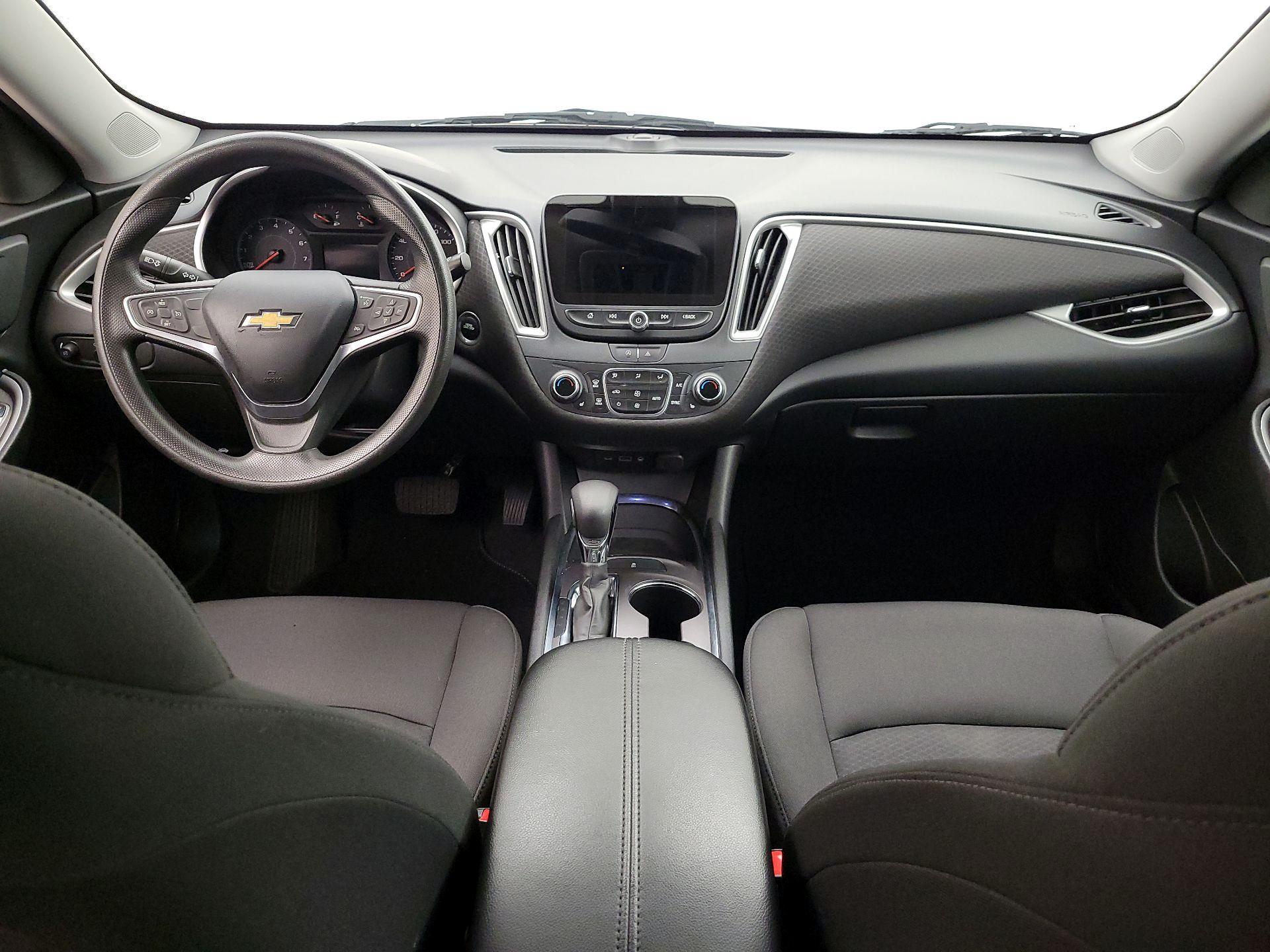 Thumbnail: 2022 Chevrolet Malibu - 9