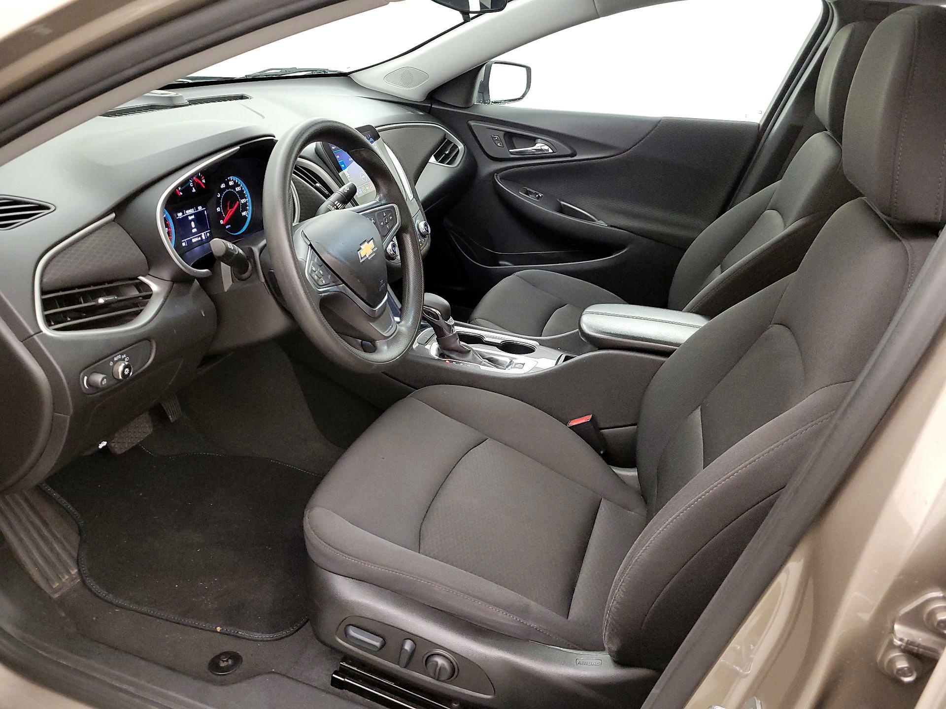 Thumbnail: 2022 Chevrolet Malibu - 11