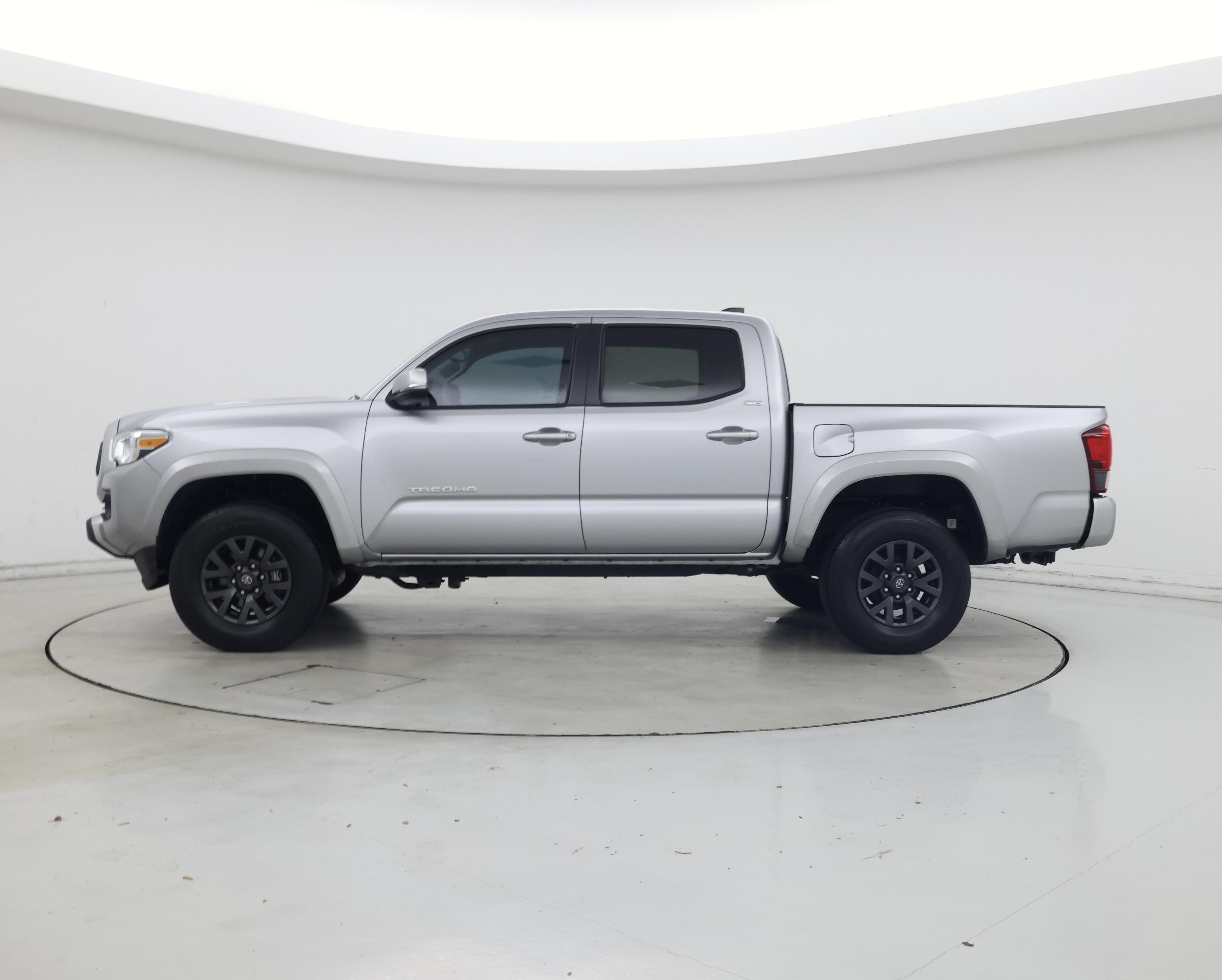 Thumbnail: 2023 Toyota Tacoma - 3