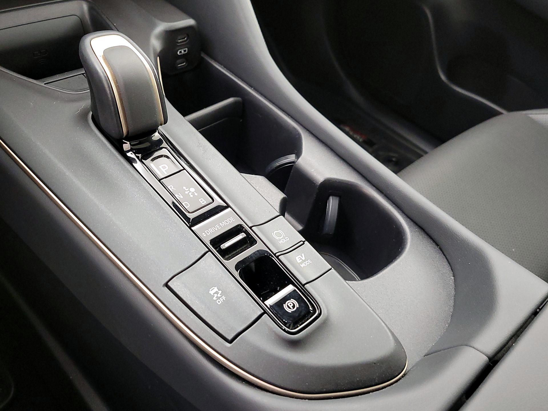 Thumbnail: 2023 Toyota Crown - 17