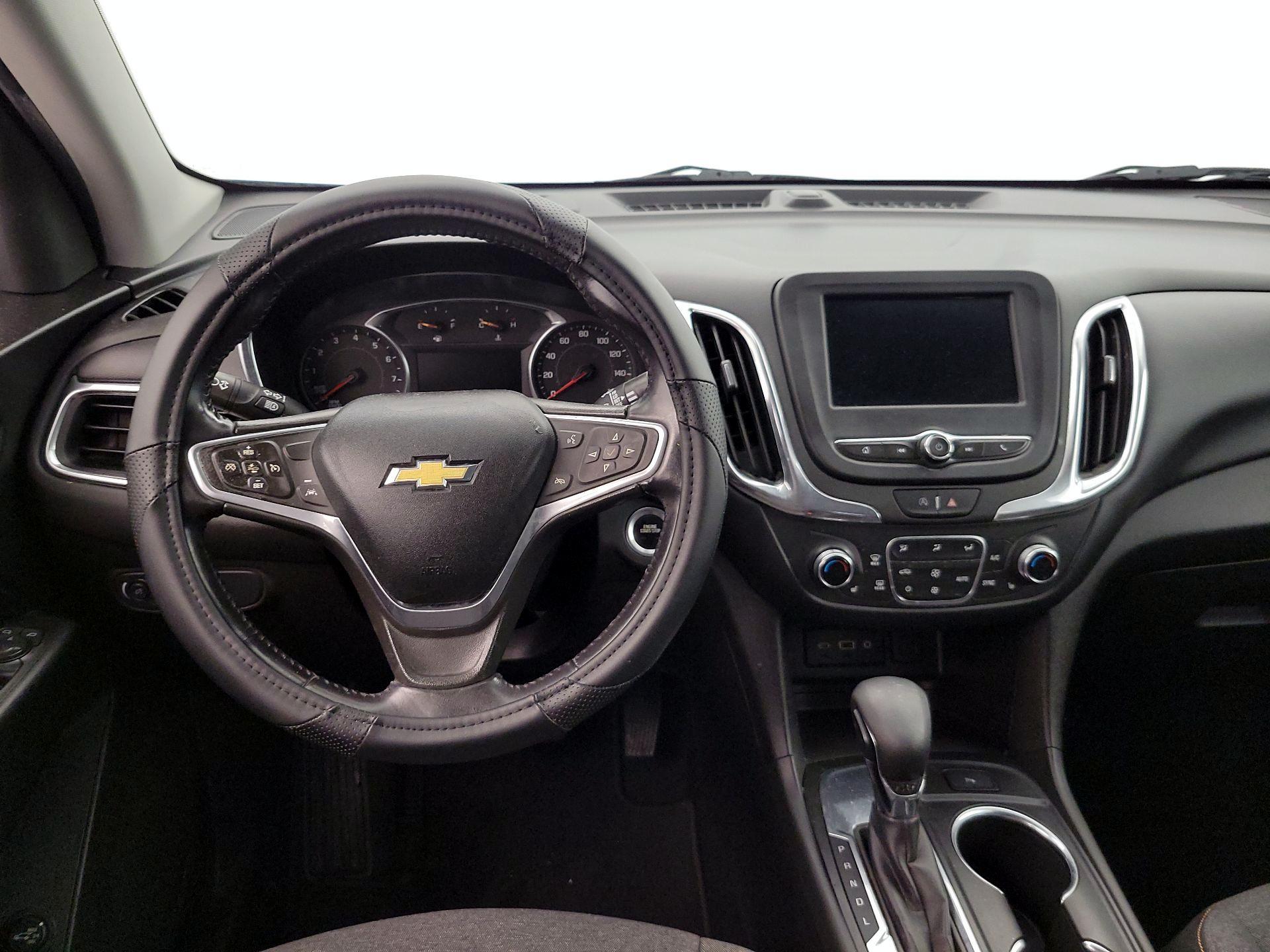 Thumbnail: 2022 Chevrolet Equinox - 10