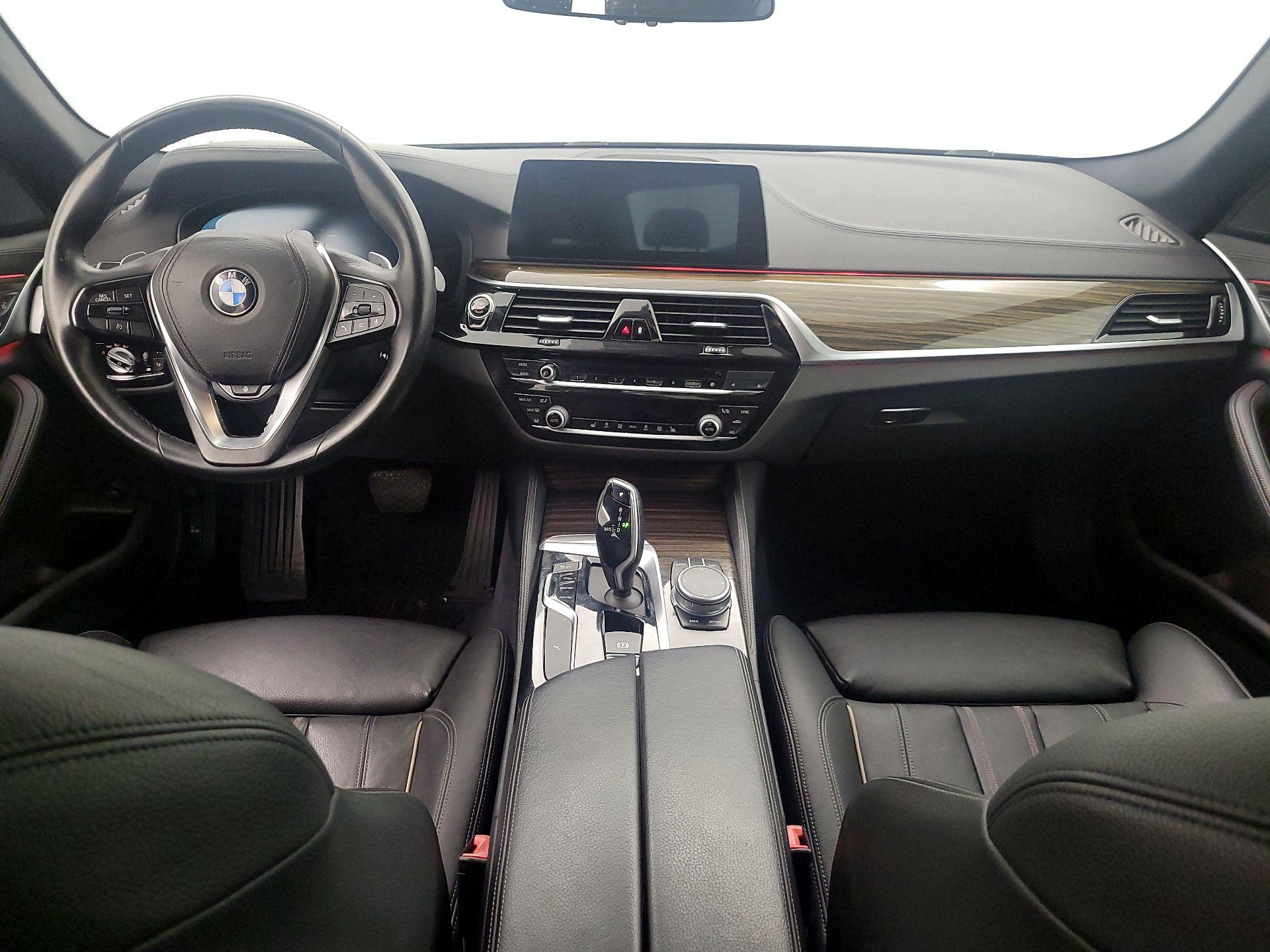 Thumbnail: 2020 BMW 5 Series - 9