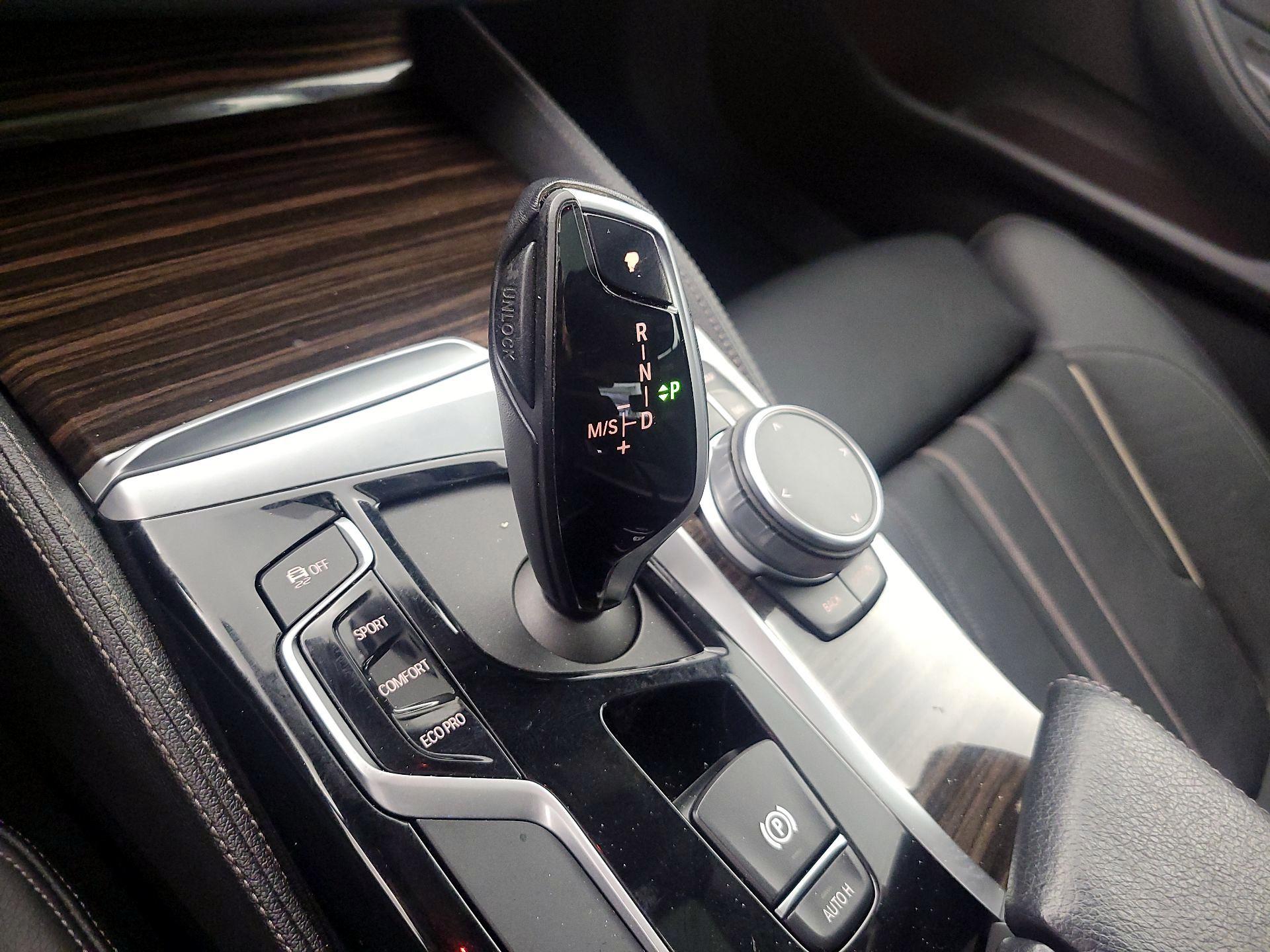 Thumbnail: 2020 BMW 5 Series - 18