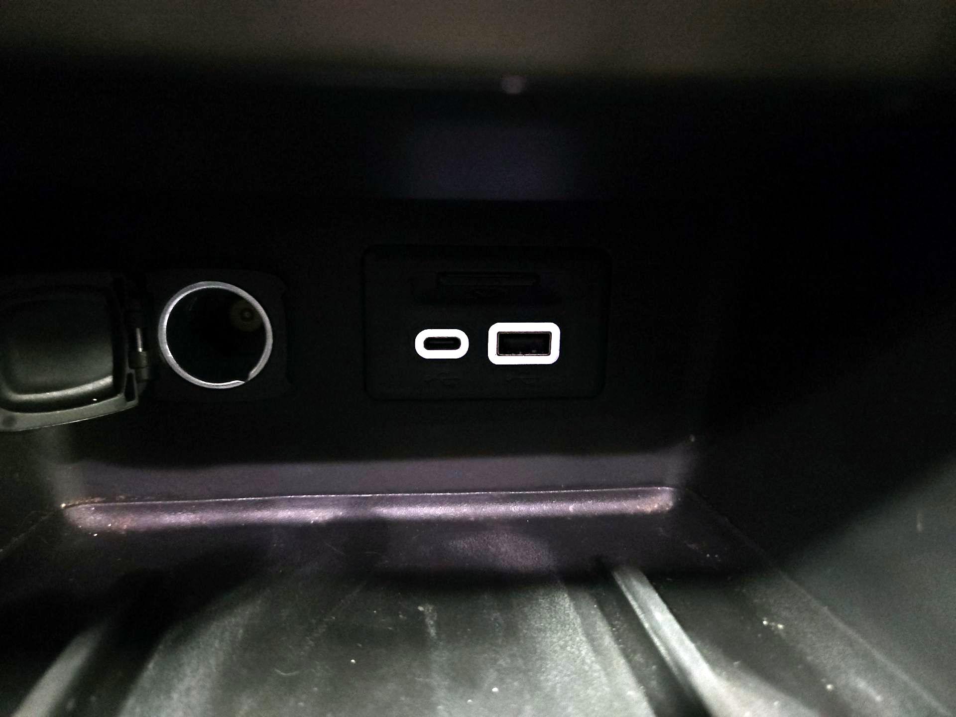 Thumbnail: 2021 GMC Acadia - 19