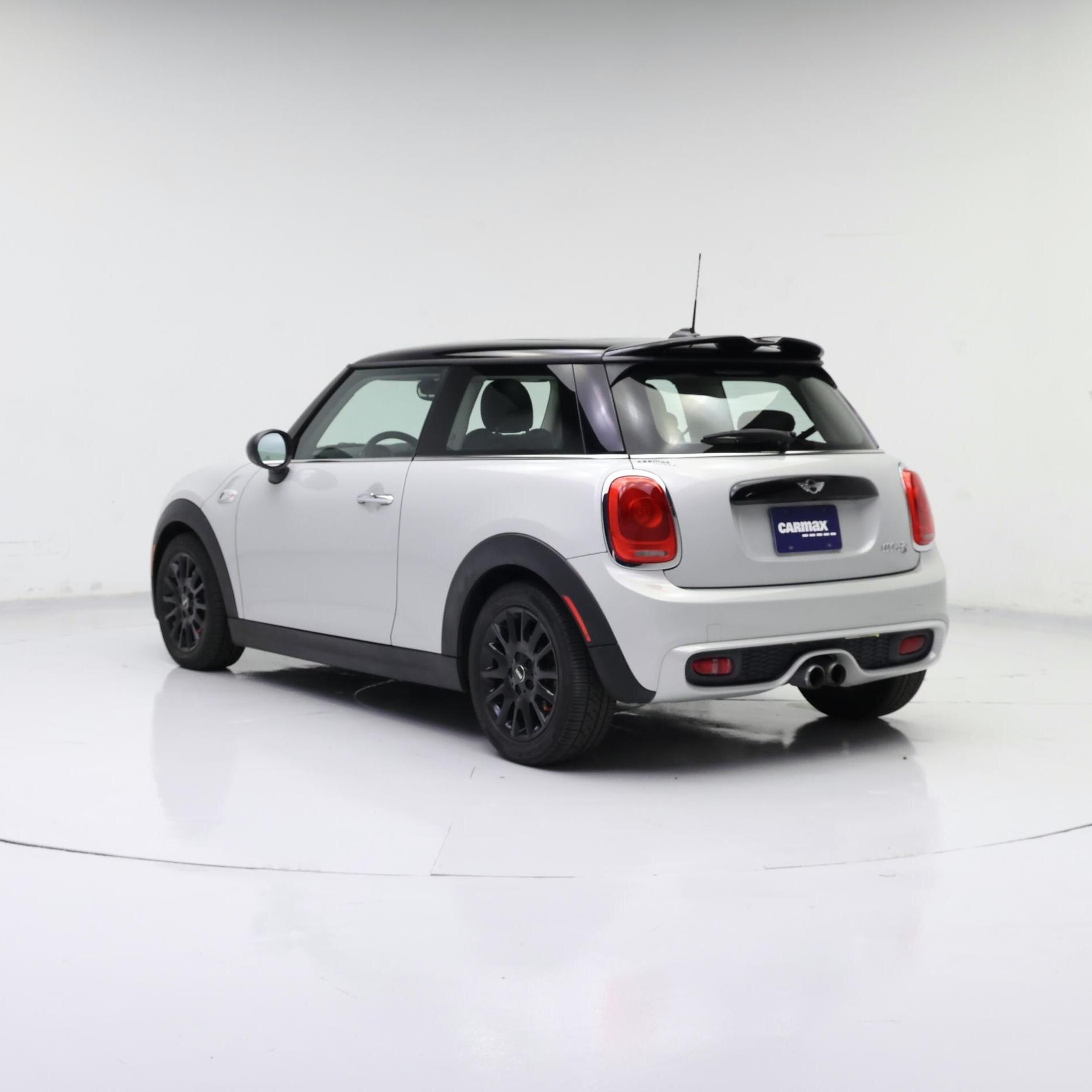 Thumbnail: 2016 MINI Cooper Hardtop - 2