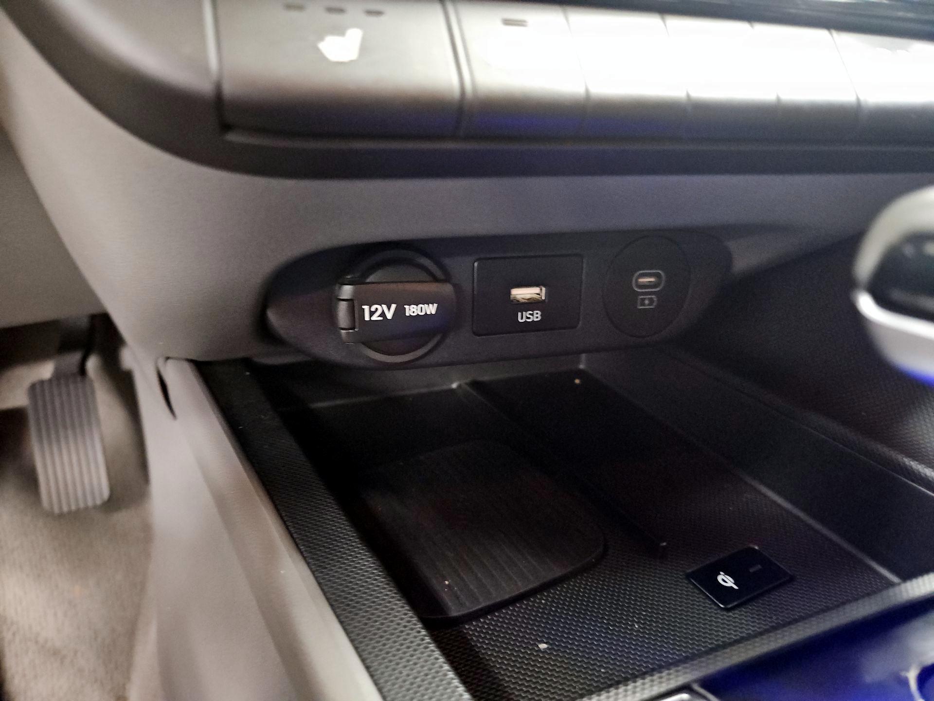 Thumbnail: 2024 Hyundai Elantra - 19