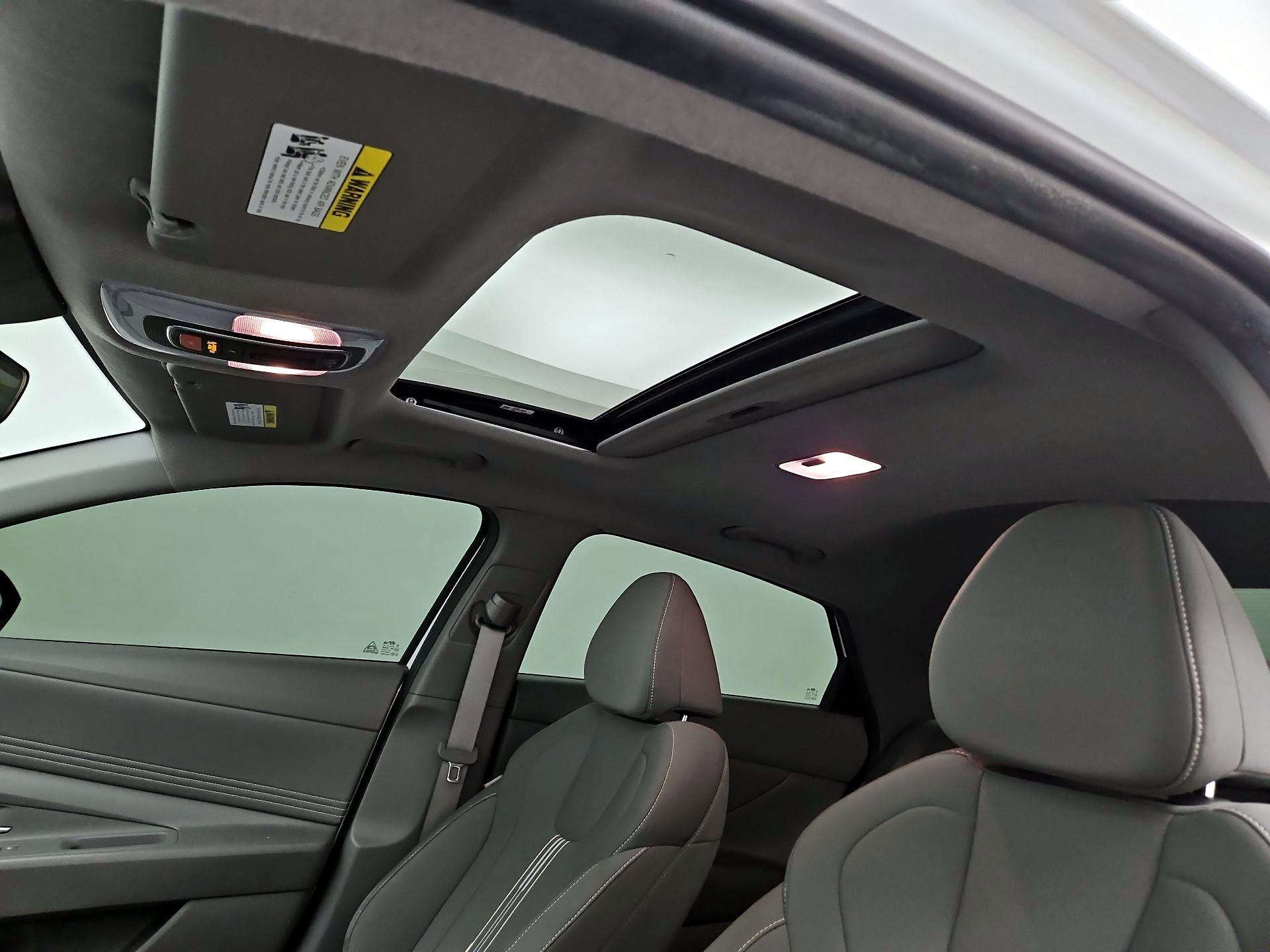 Thumbnail: 2024 Hyundai Elantra - 20