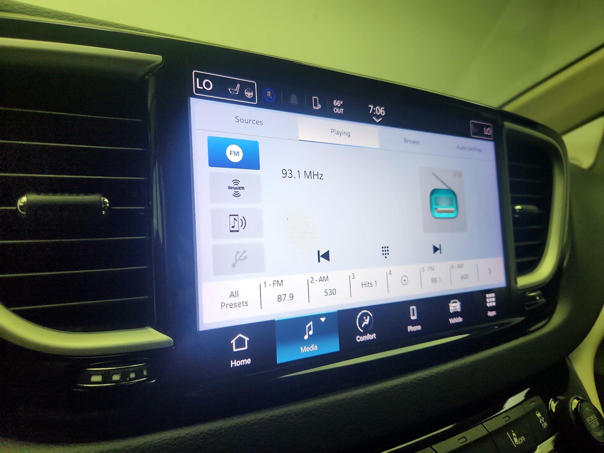 Thumbnail: 2022 Chrysler Pacifica - 13