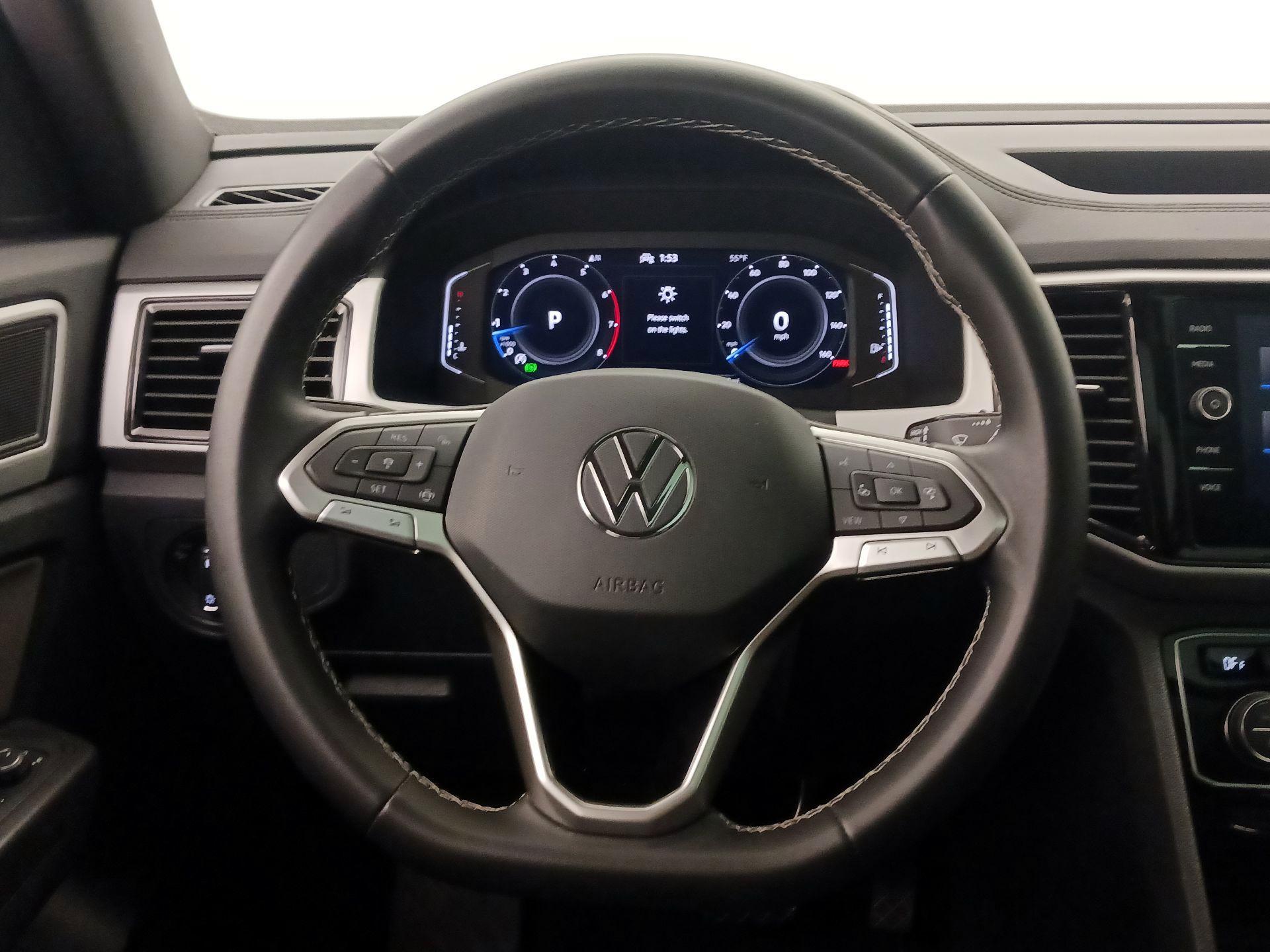 Thumbnail: 2023 Volkswagen Atlas - 10