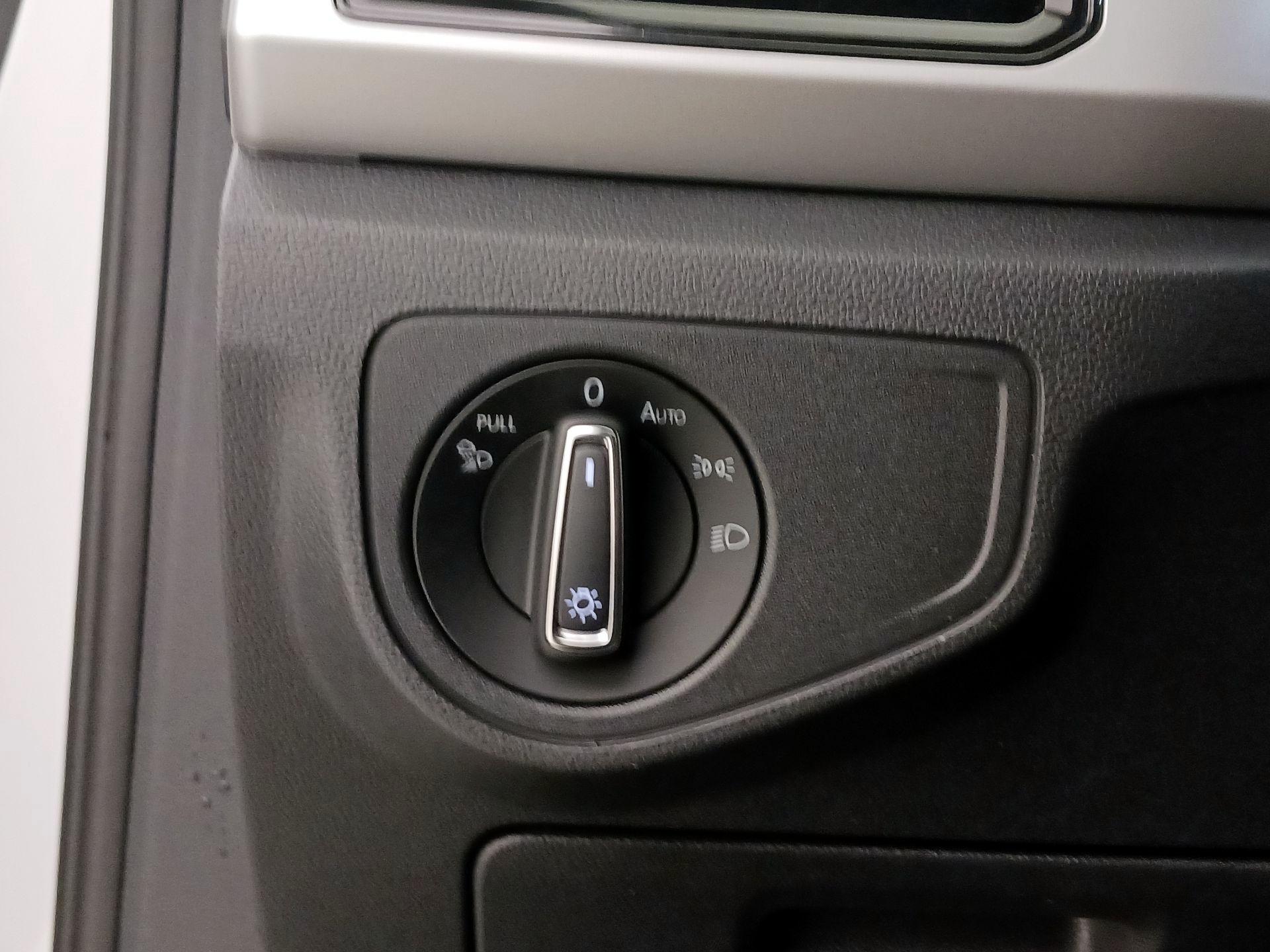 Thumbnail: 2023 Volkswagen Atlas - 13