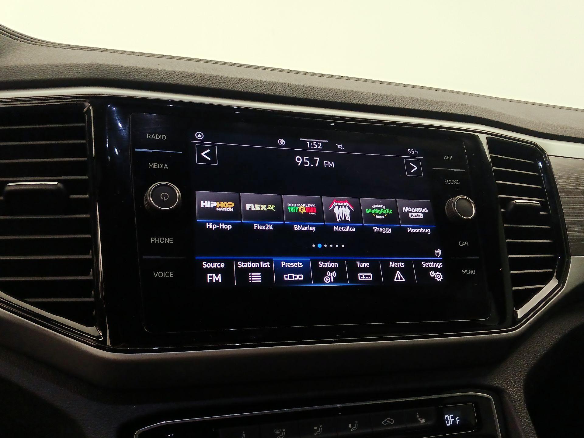 Thumbnail: 2023 Volkswagen Atlas - 15