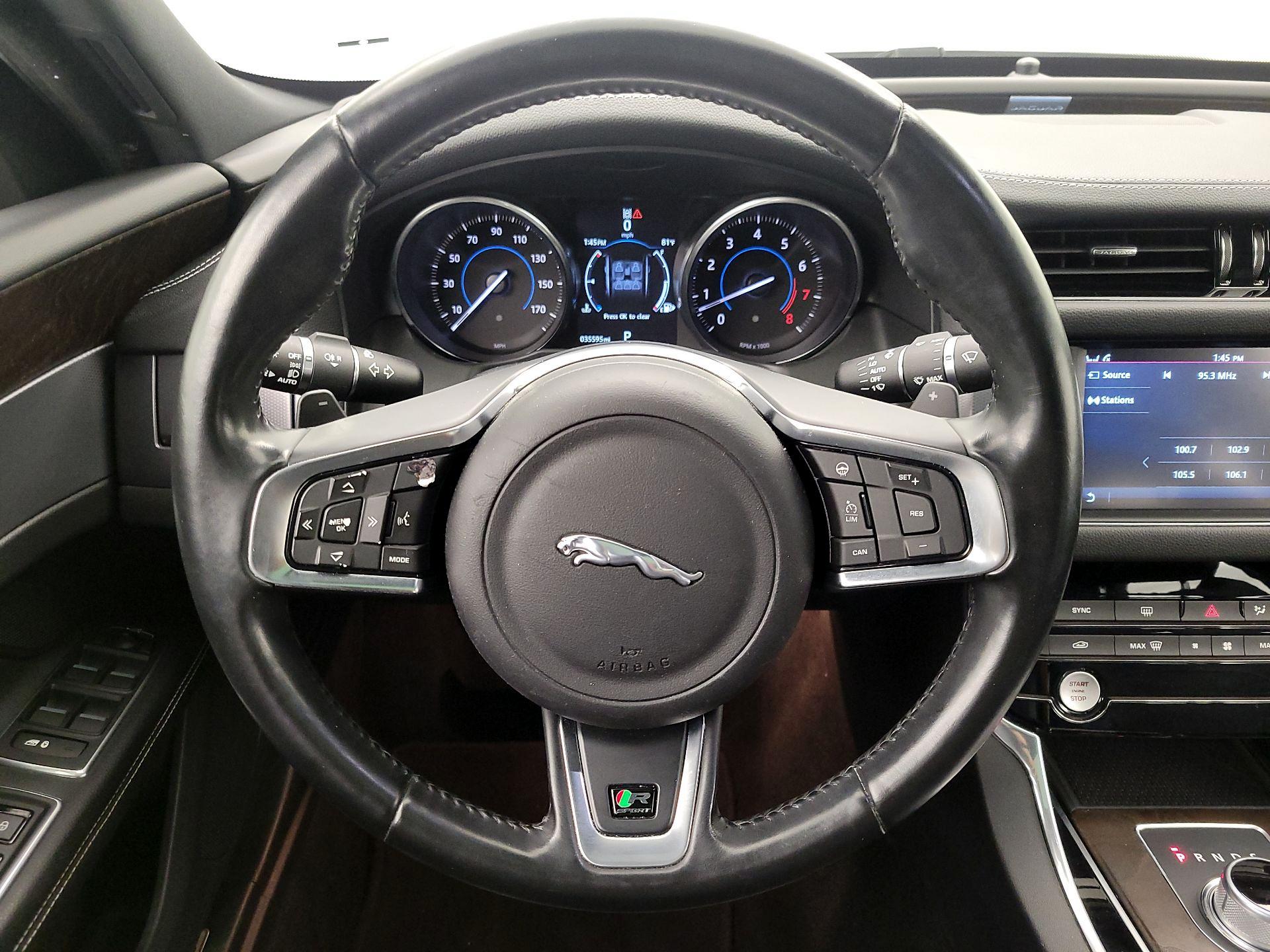 Thumbnail: 2016 Jaguar XF - 10