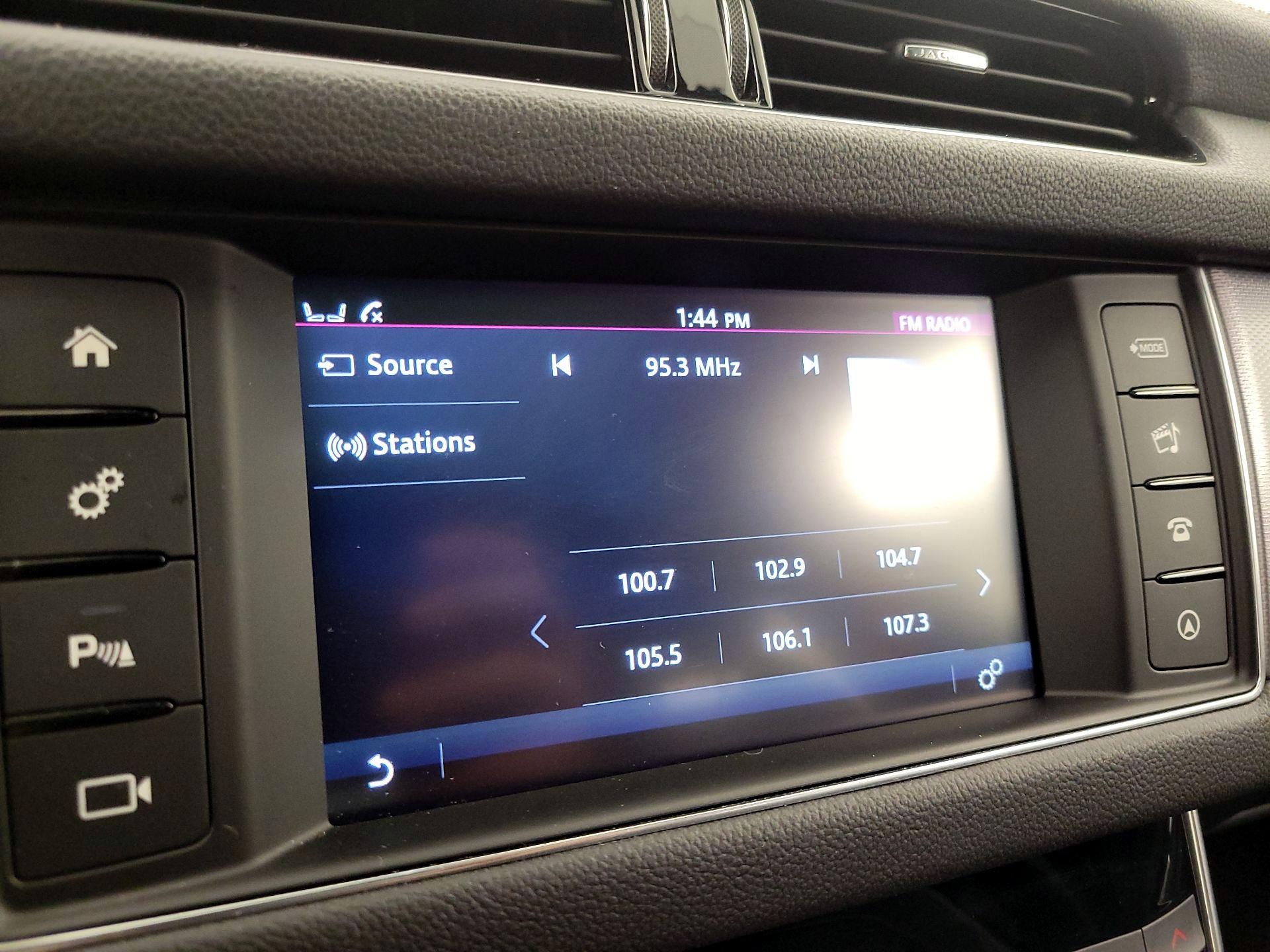 Thumbnail: 2016 Jaguar XF - 15