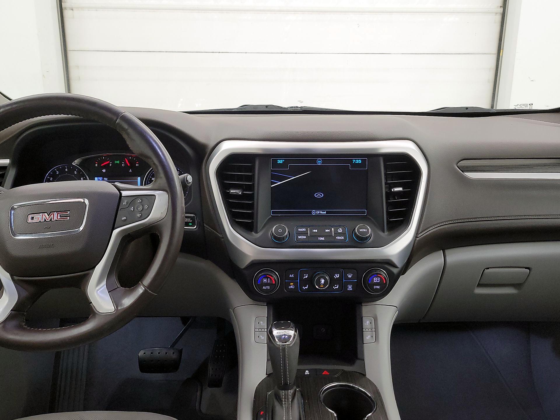 Thumbnail: 2017 GMC Acadia - 9