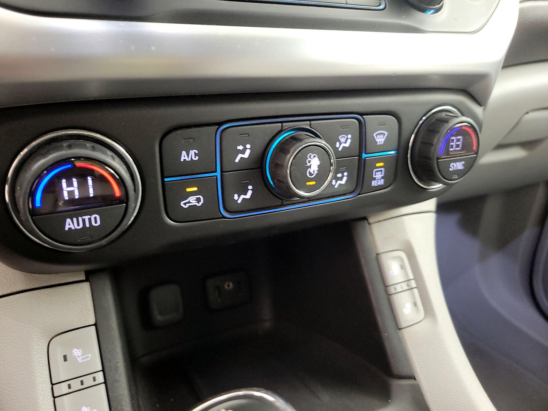 Thumbnail: 2017 GMC Acadia - 17