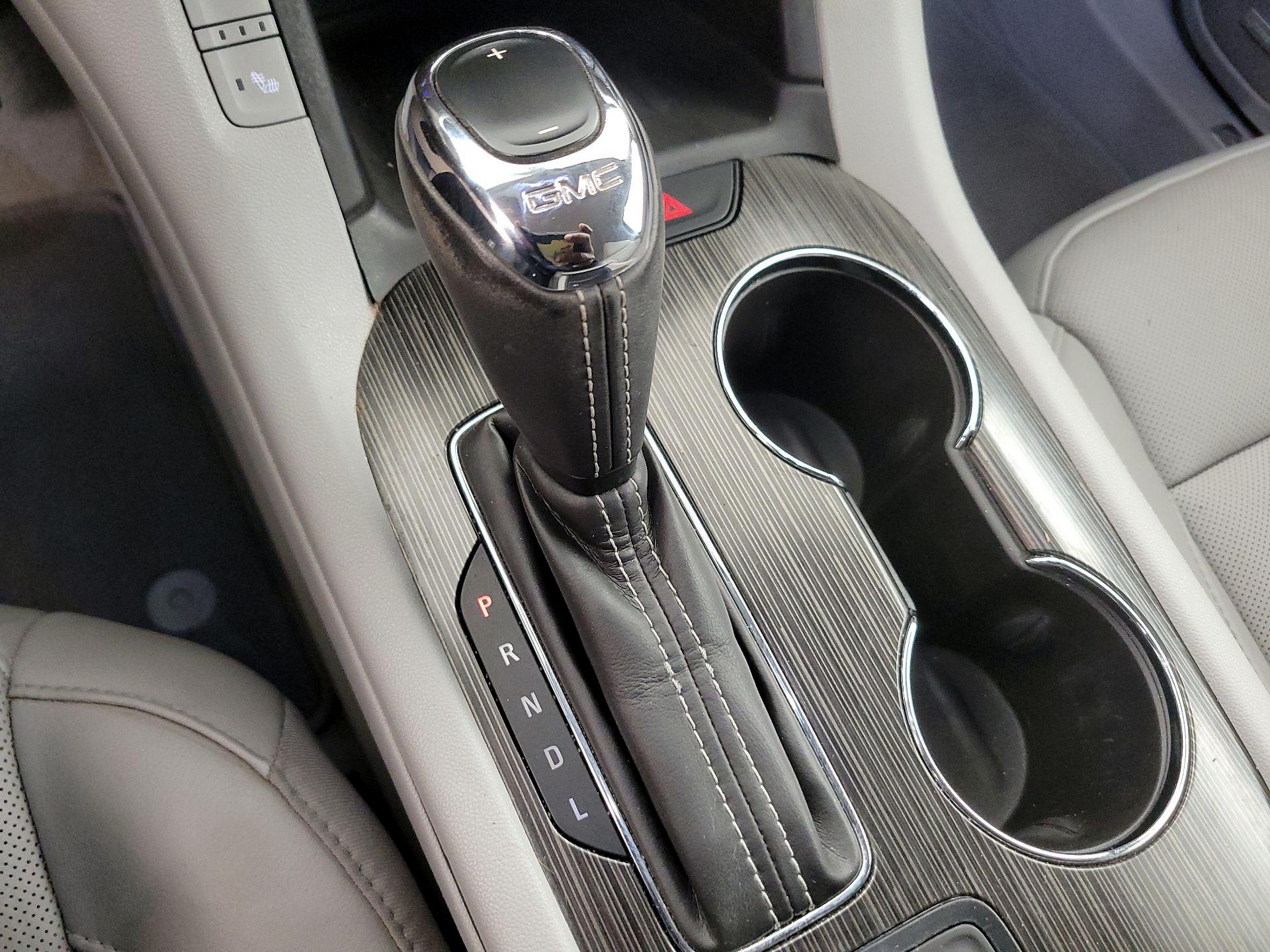 Thumbnail: 2017 GMC Acadia - 18