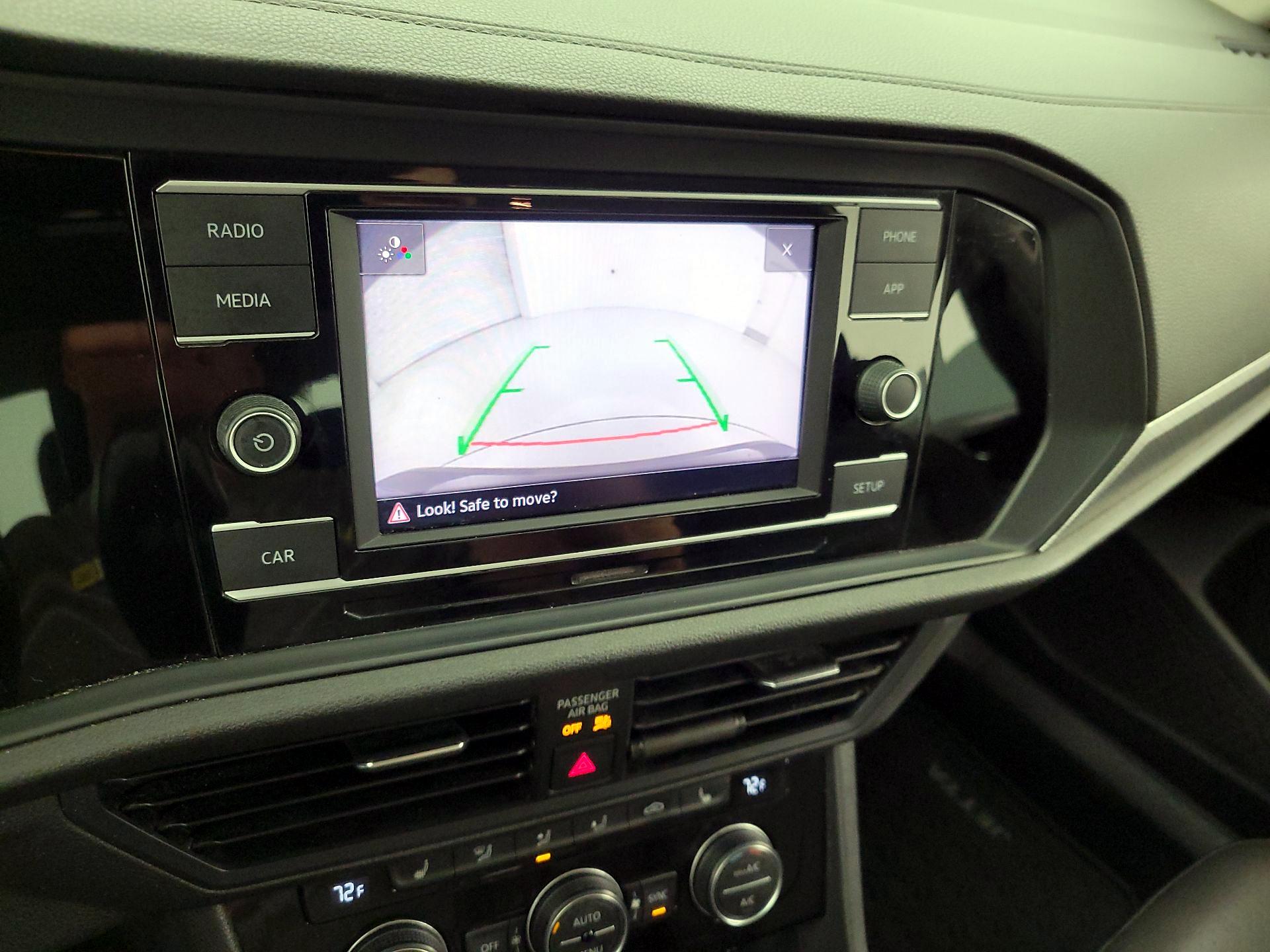 Thumbnail: 2019 Volkswagen Jetta - 14