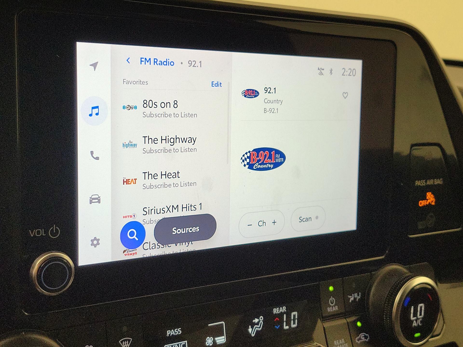 Thumbnail: 2023 Toyota Highlander - 15