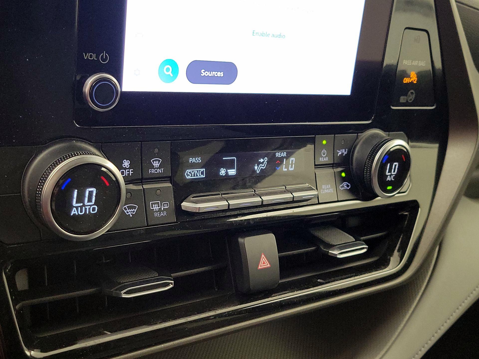 Thumbnail: 2023 Toyota Highlander - 16