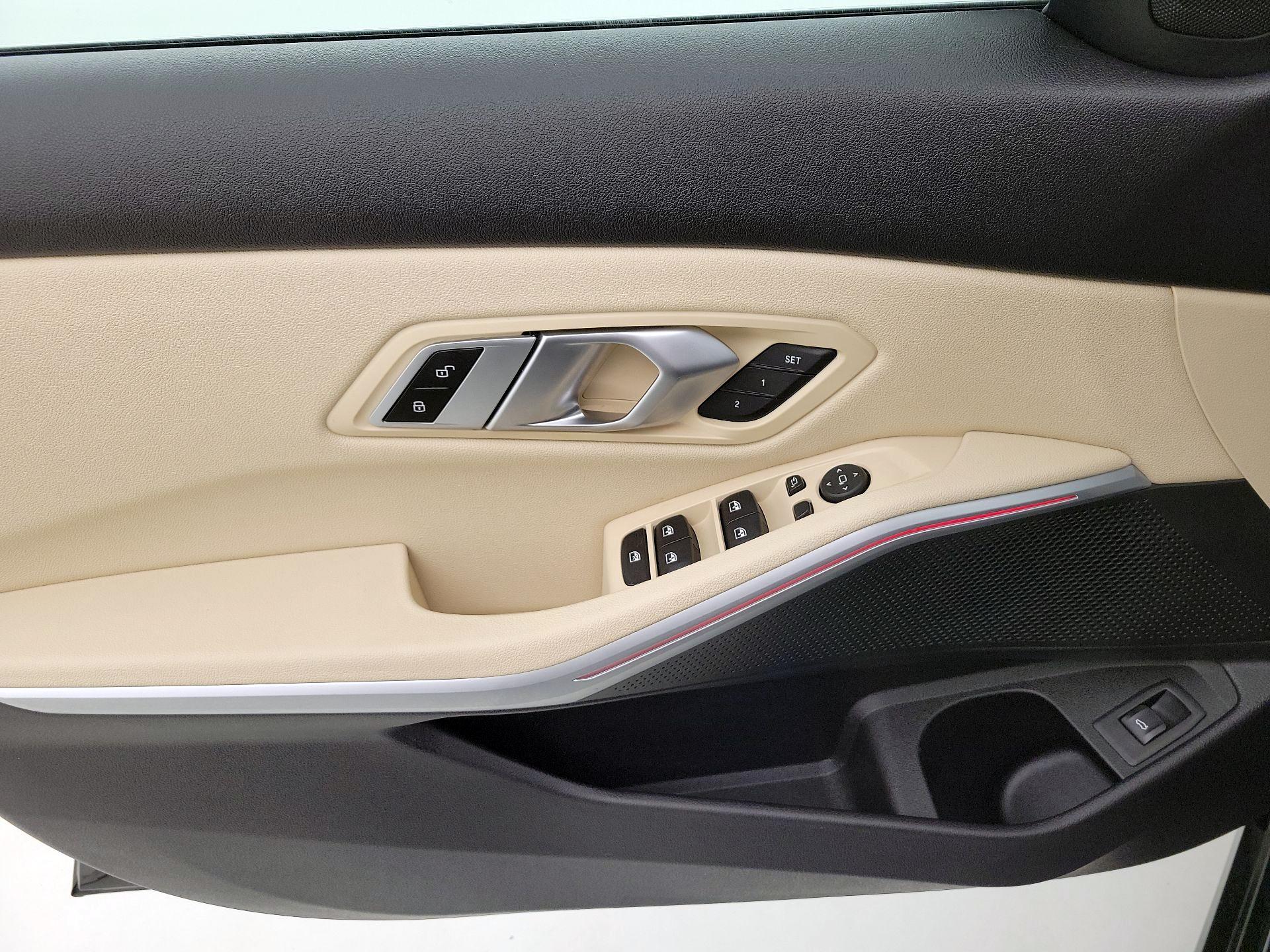 Thumbnail: 2020 BMW 3 Series - 12