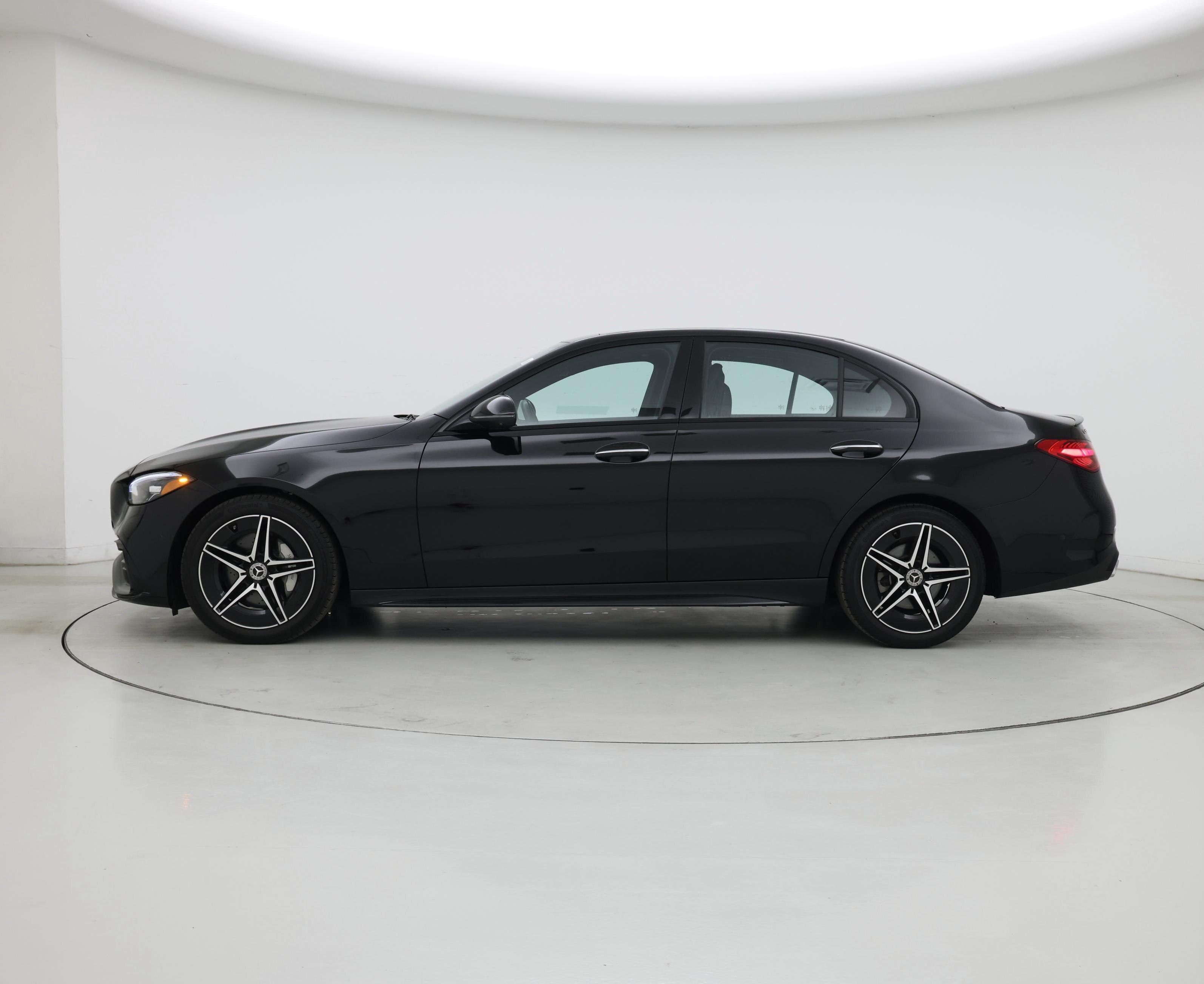 Thumbnail: 2024 Mercedes-Benz C-Class - 3