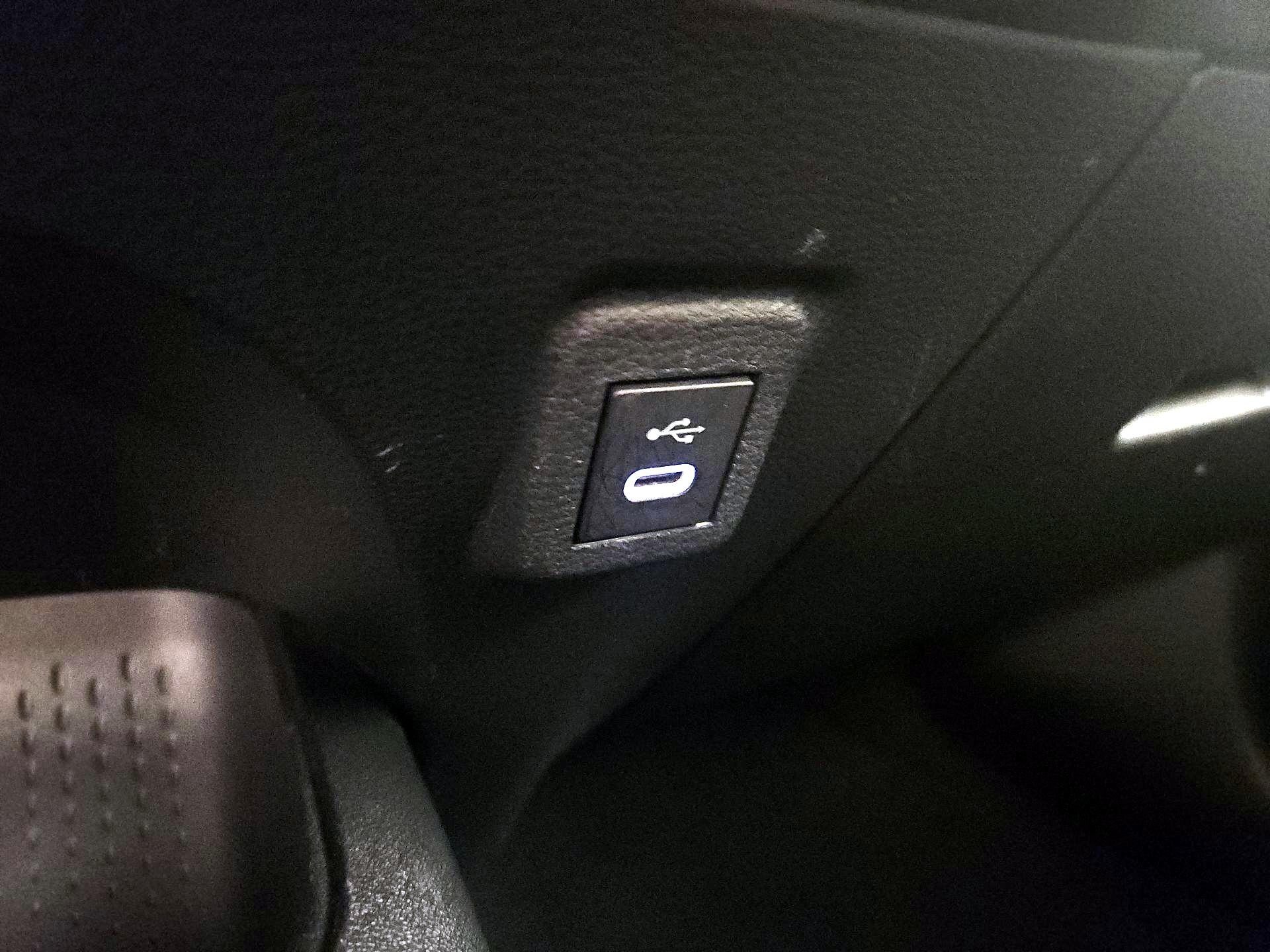 Thumbnail: 2024 Toyota Corolla - 19