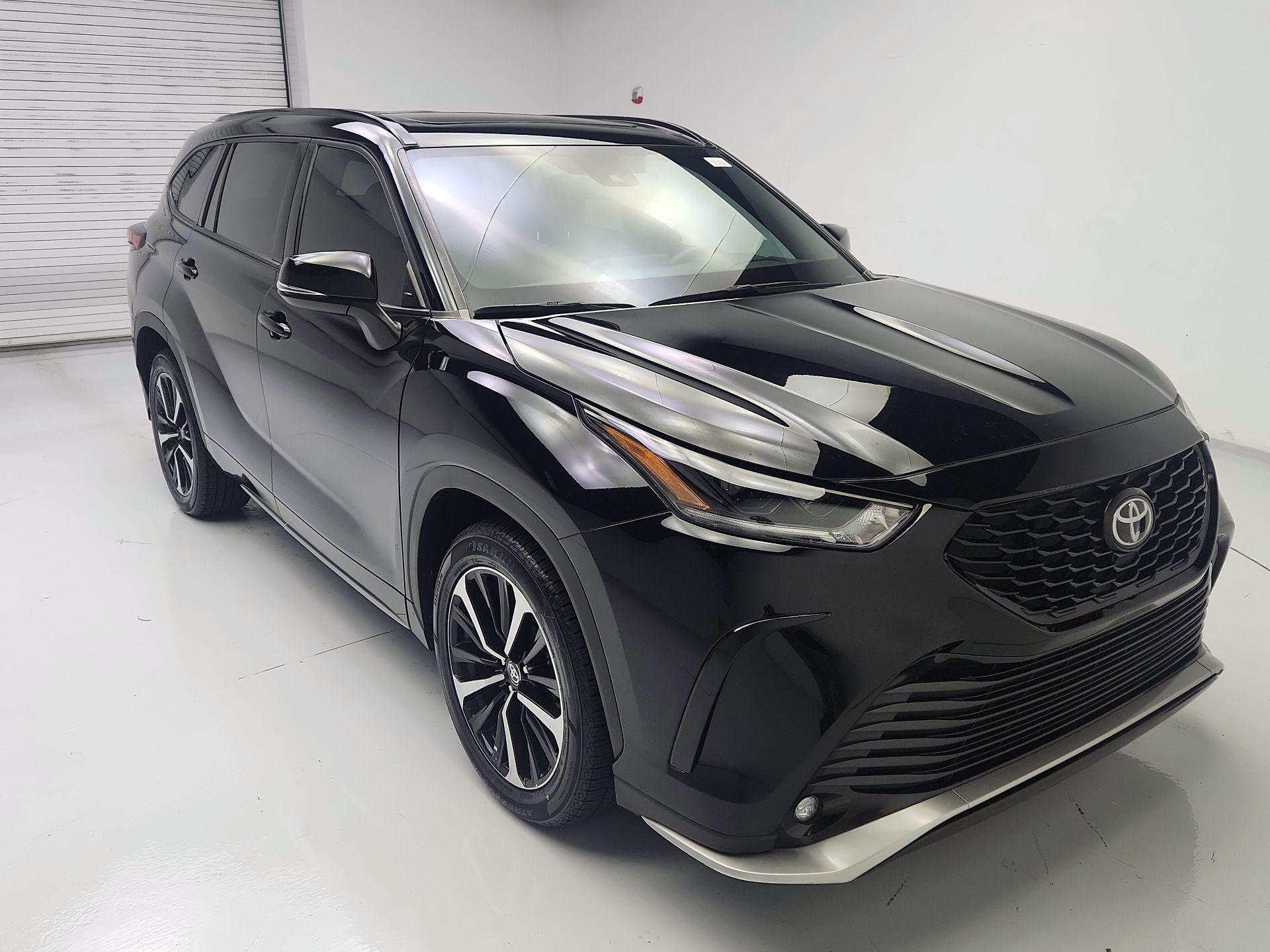 Thumbnail: 2022 Toyota Highlander - 1