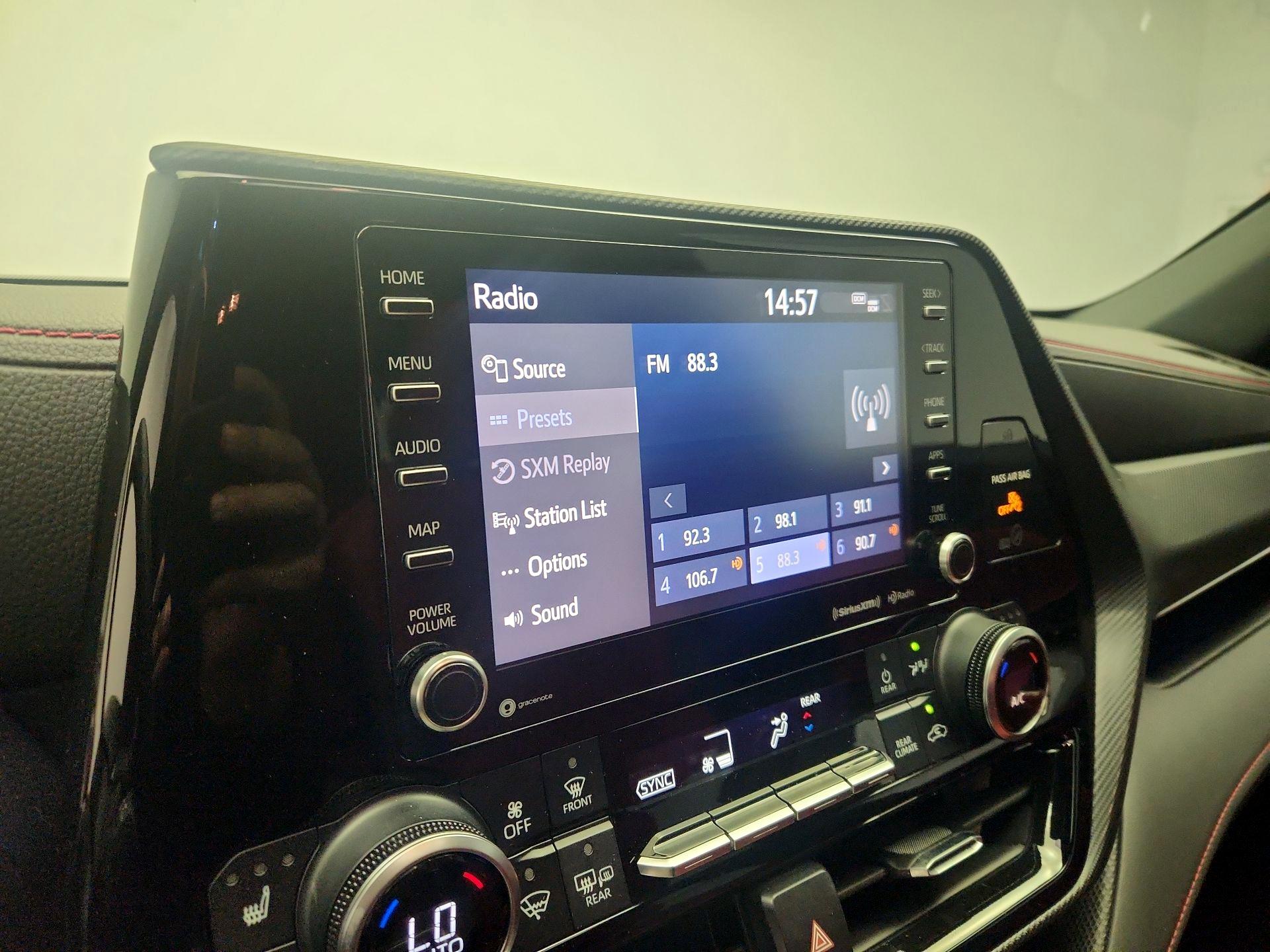 Thumbnail: 2022 Toyota Highlander - 13