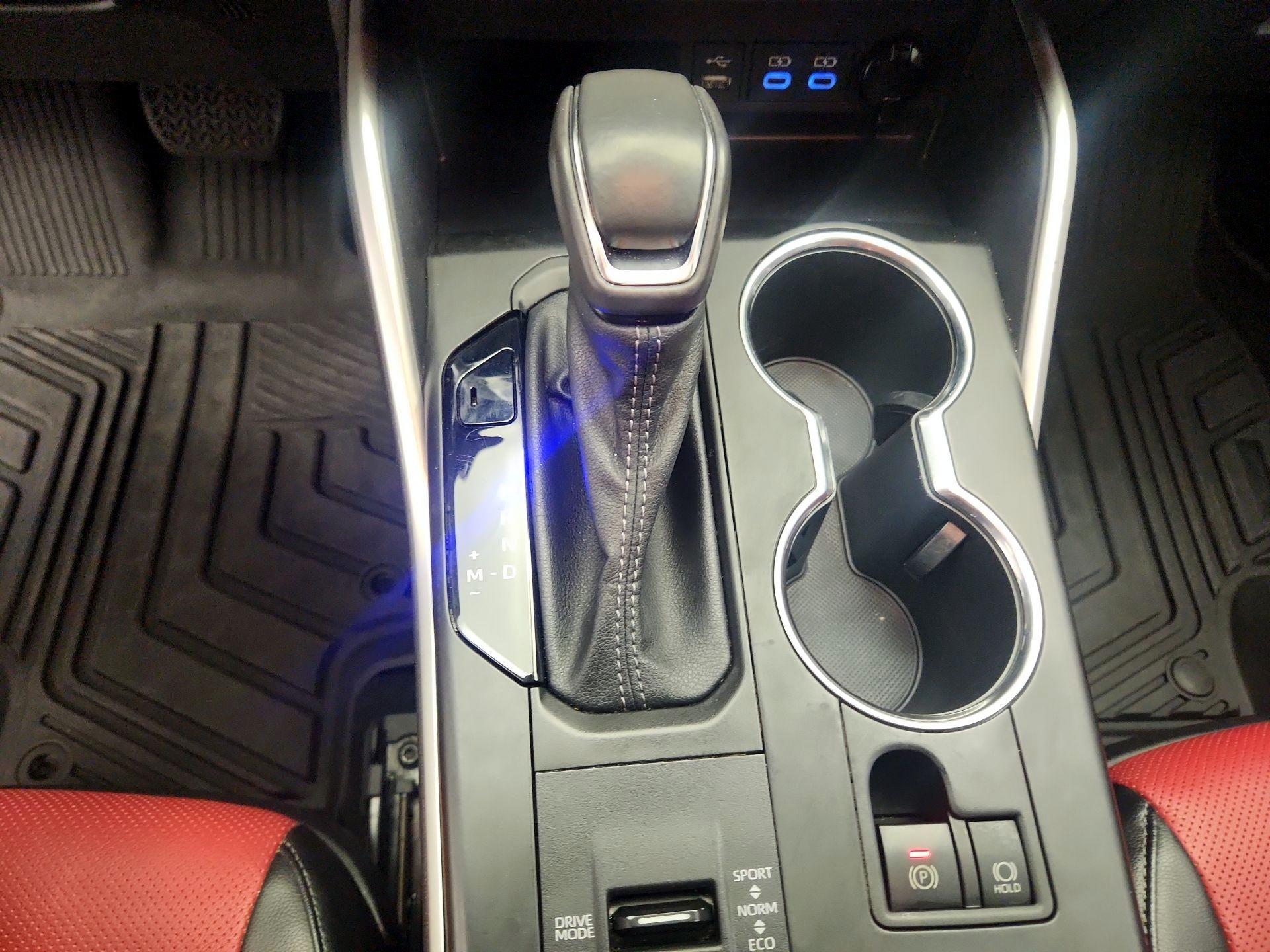 Thumbnail: 2022 Toyota Highlander - 15