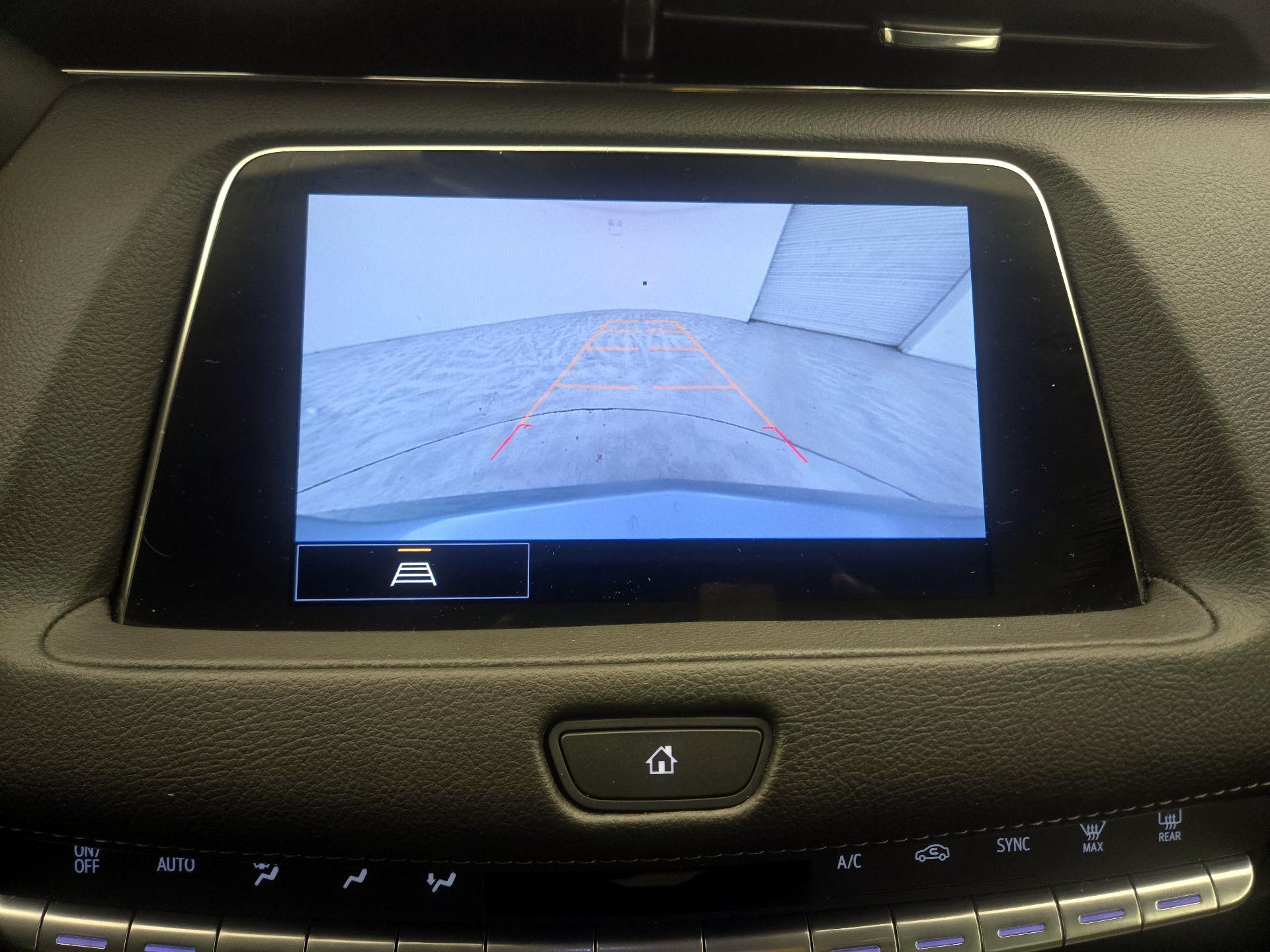 Thumbnail: 2023 Cadillac XT4 - 14