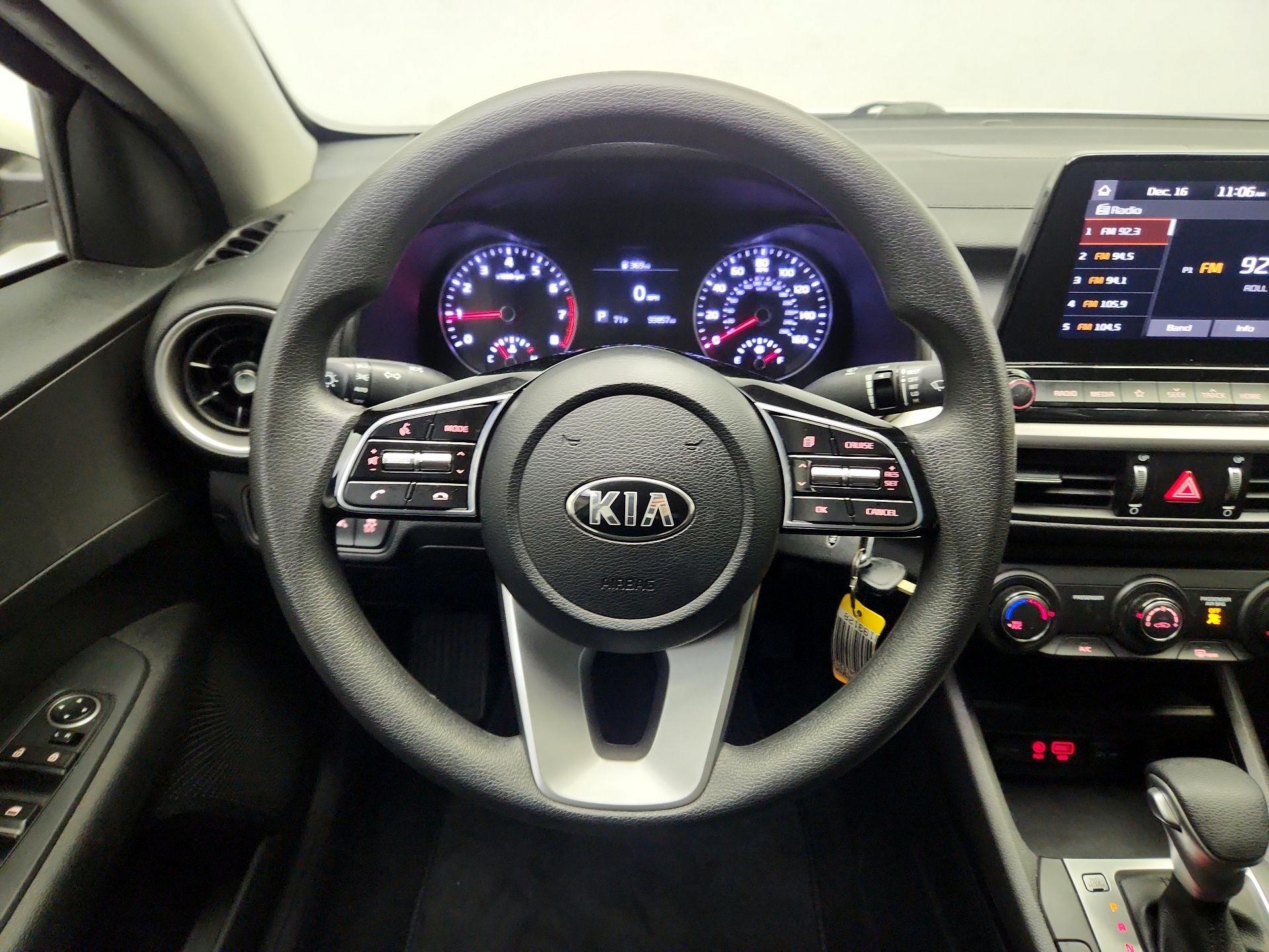 Thumbnail: 2020 Kia Forte - 10