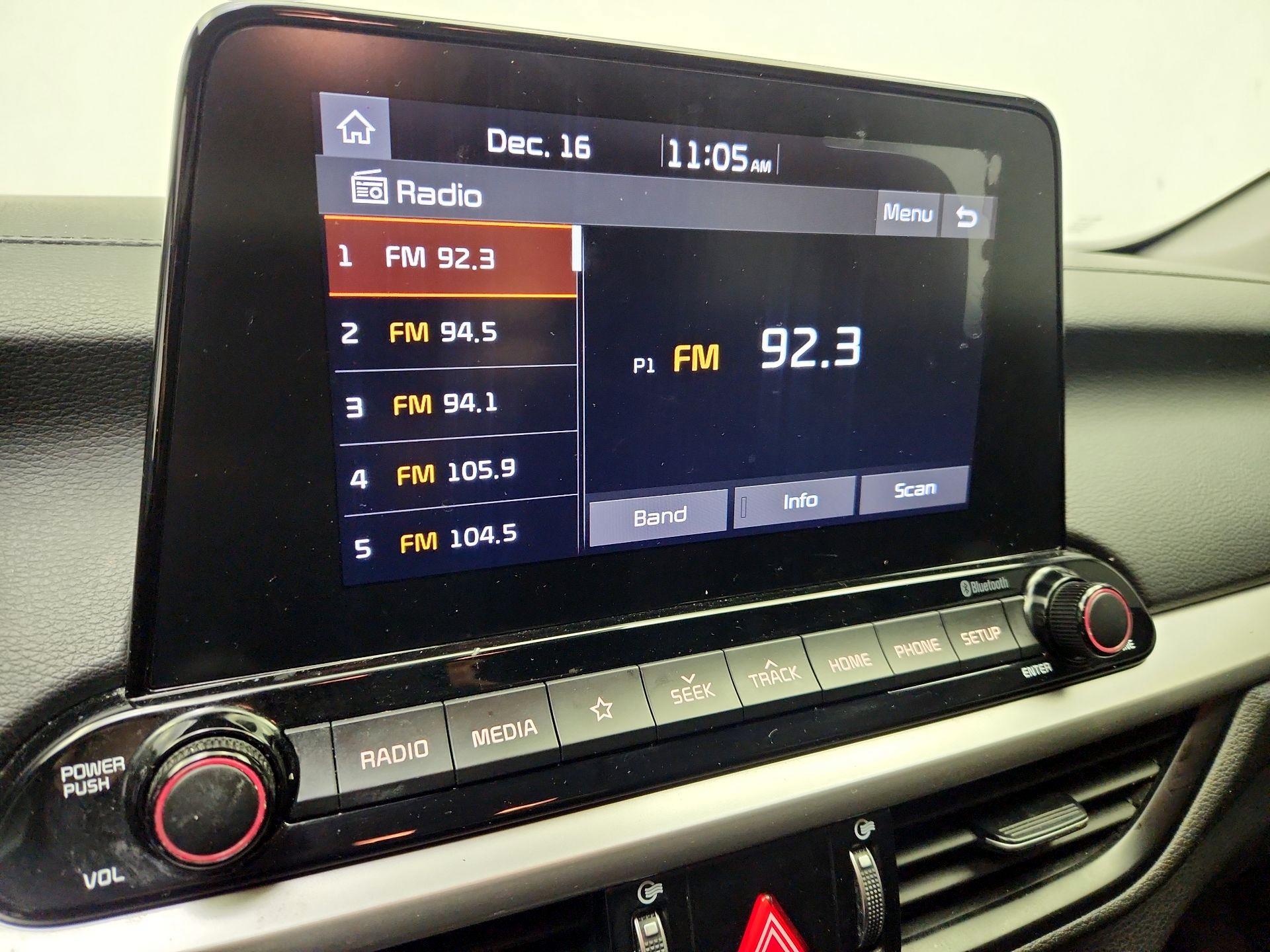 Thumbnail: 2020 Kia Forte - 15