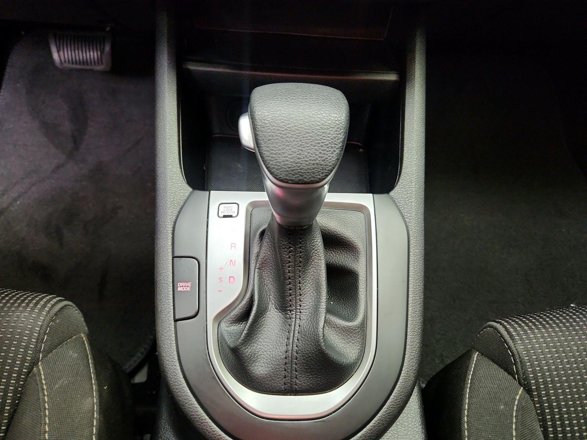 Thumbnail: 2020 Kia Forte - 17