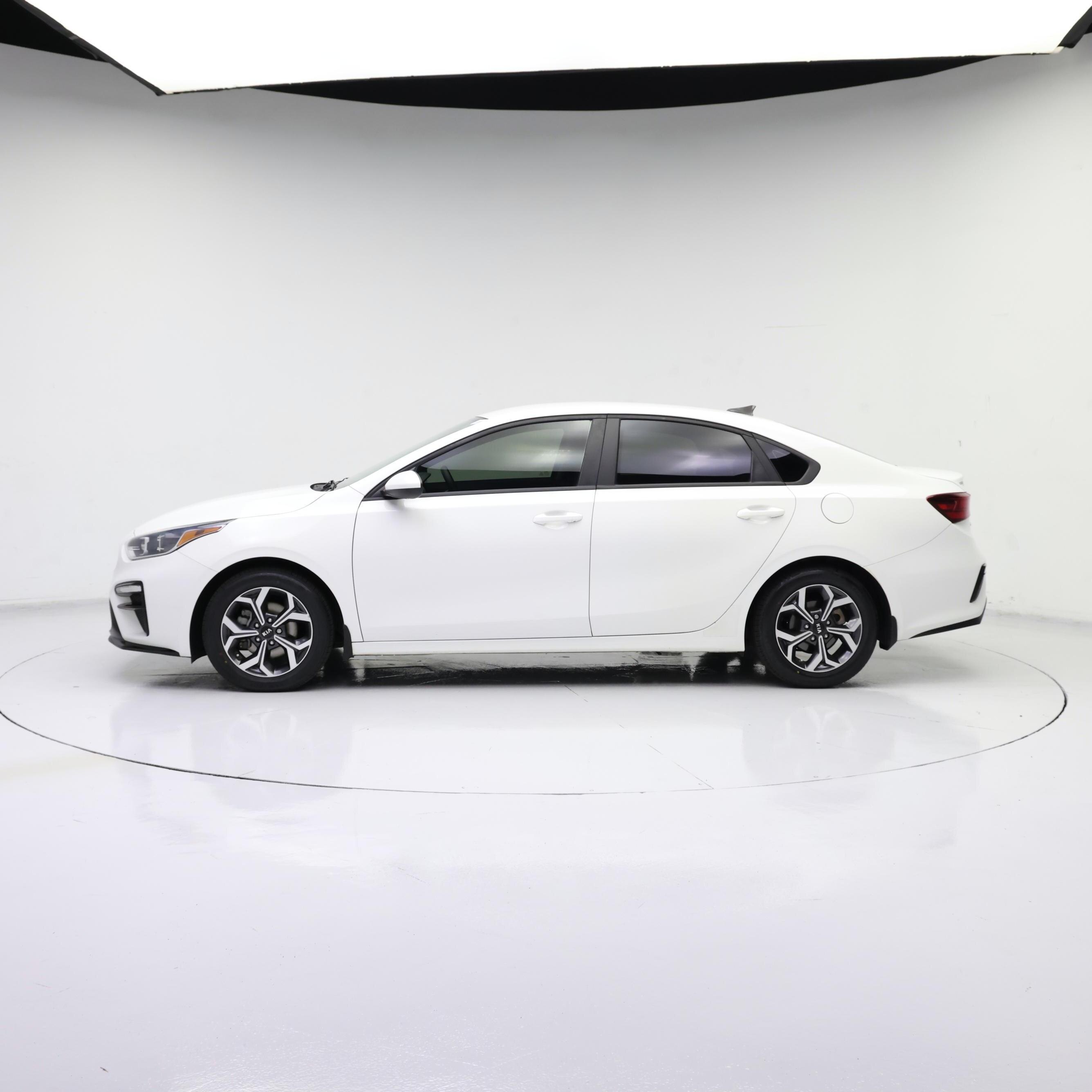 Thumbnail: 2020 Kia Forte - 3