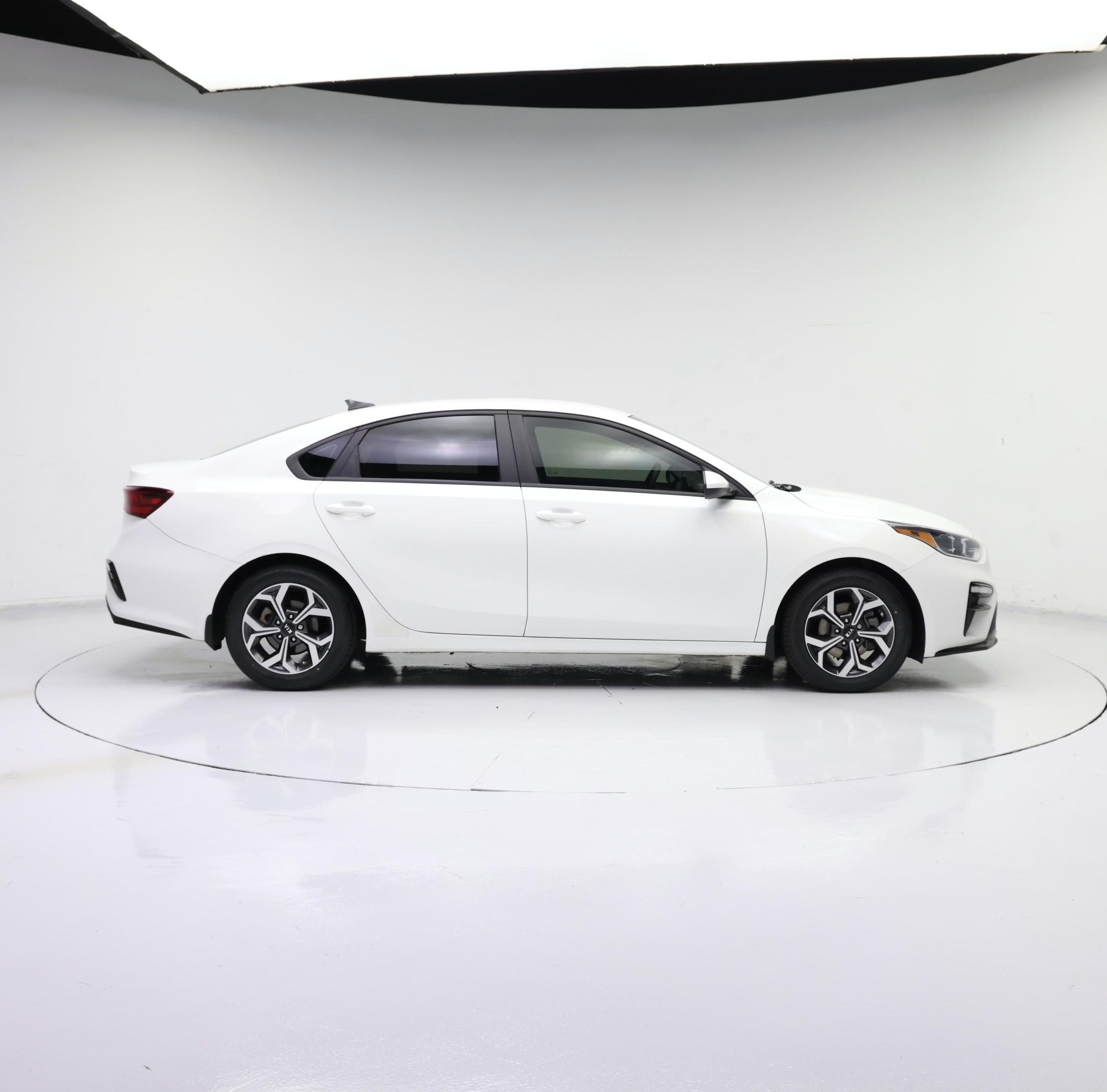 Thumbnail: 2020 Kia Forte - 7