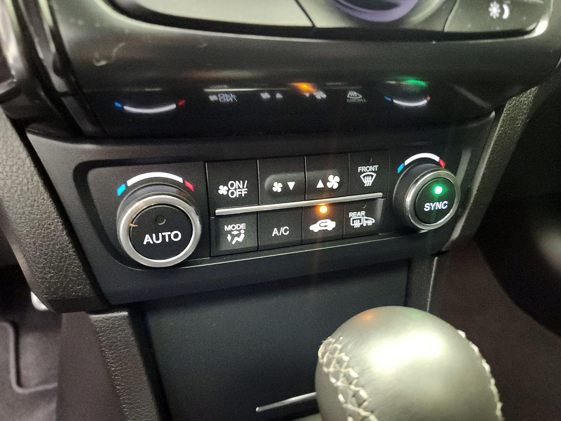 Thumbnail: 2022 Acura ILX - 16