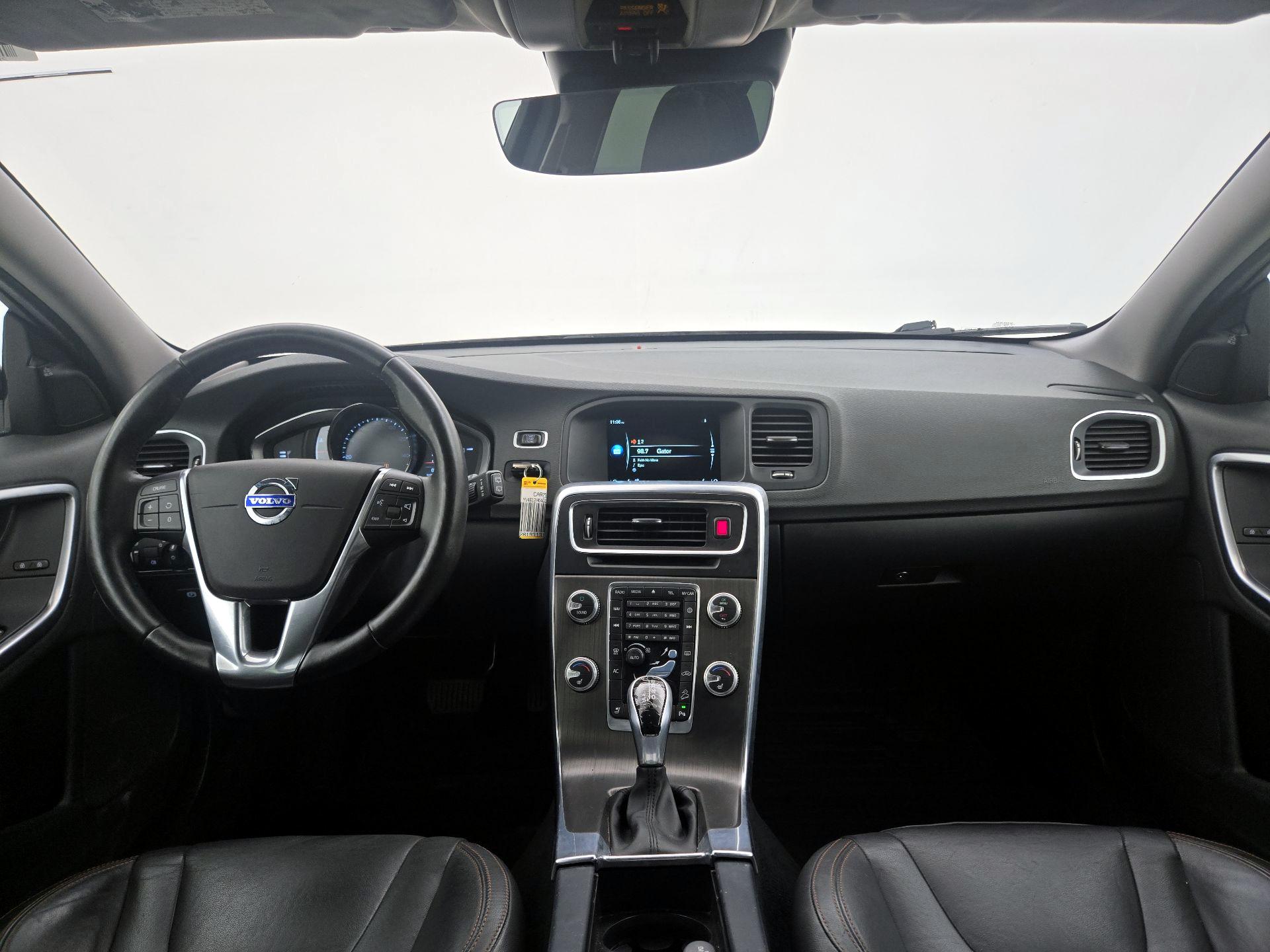 Thumbnail: 2016 Volvo S60 - 9