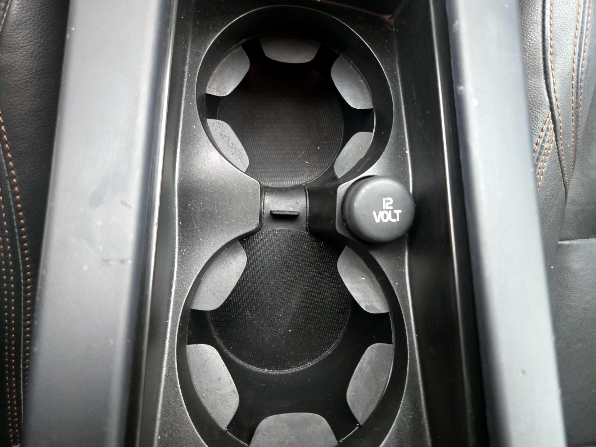 Thumbnail: 2016 Volvo S60 - 17