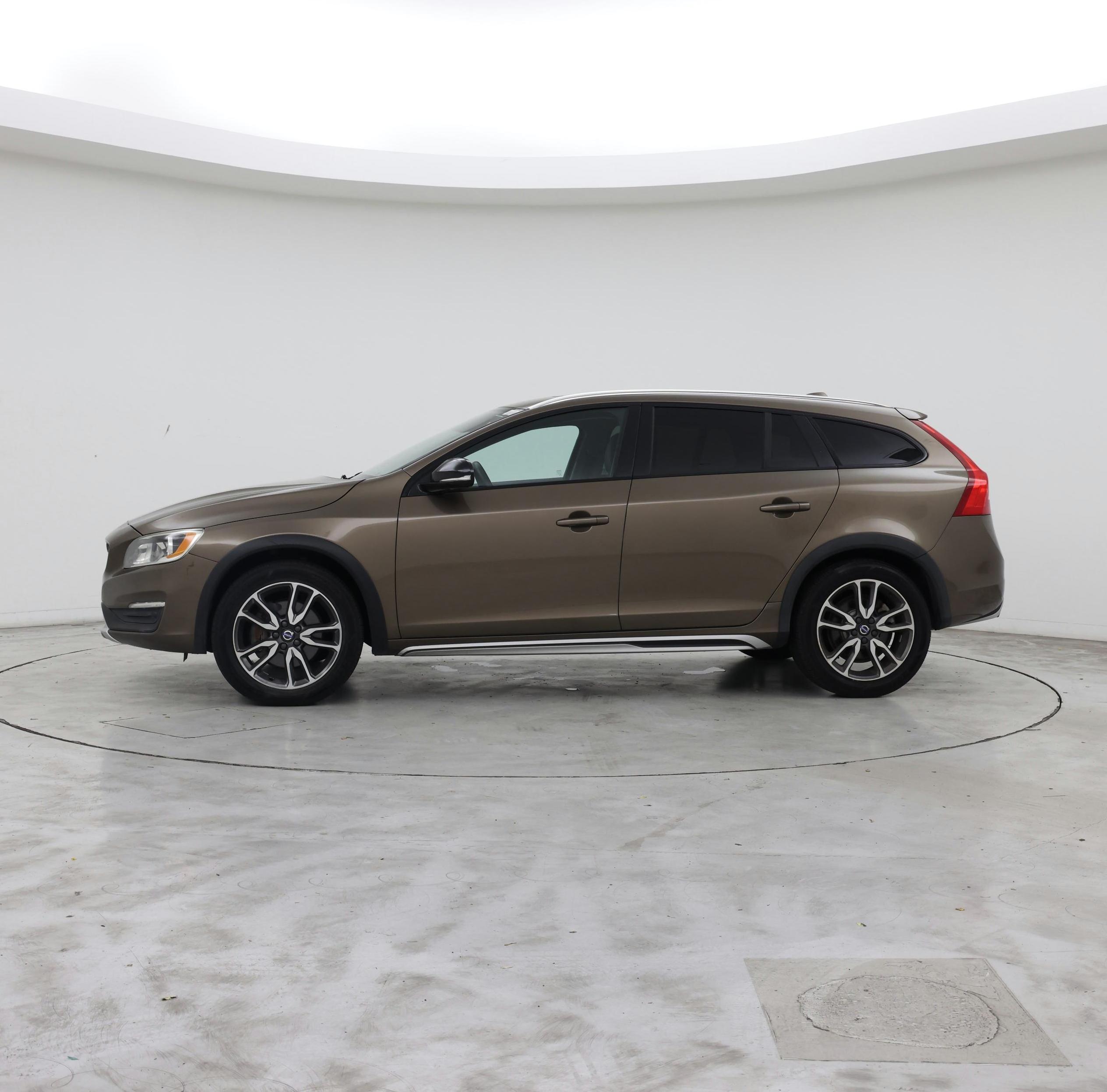 Thumbnail: 2016 Volvo S60 - 3