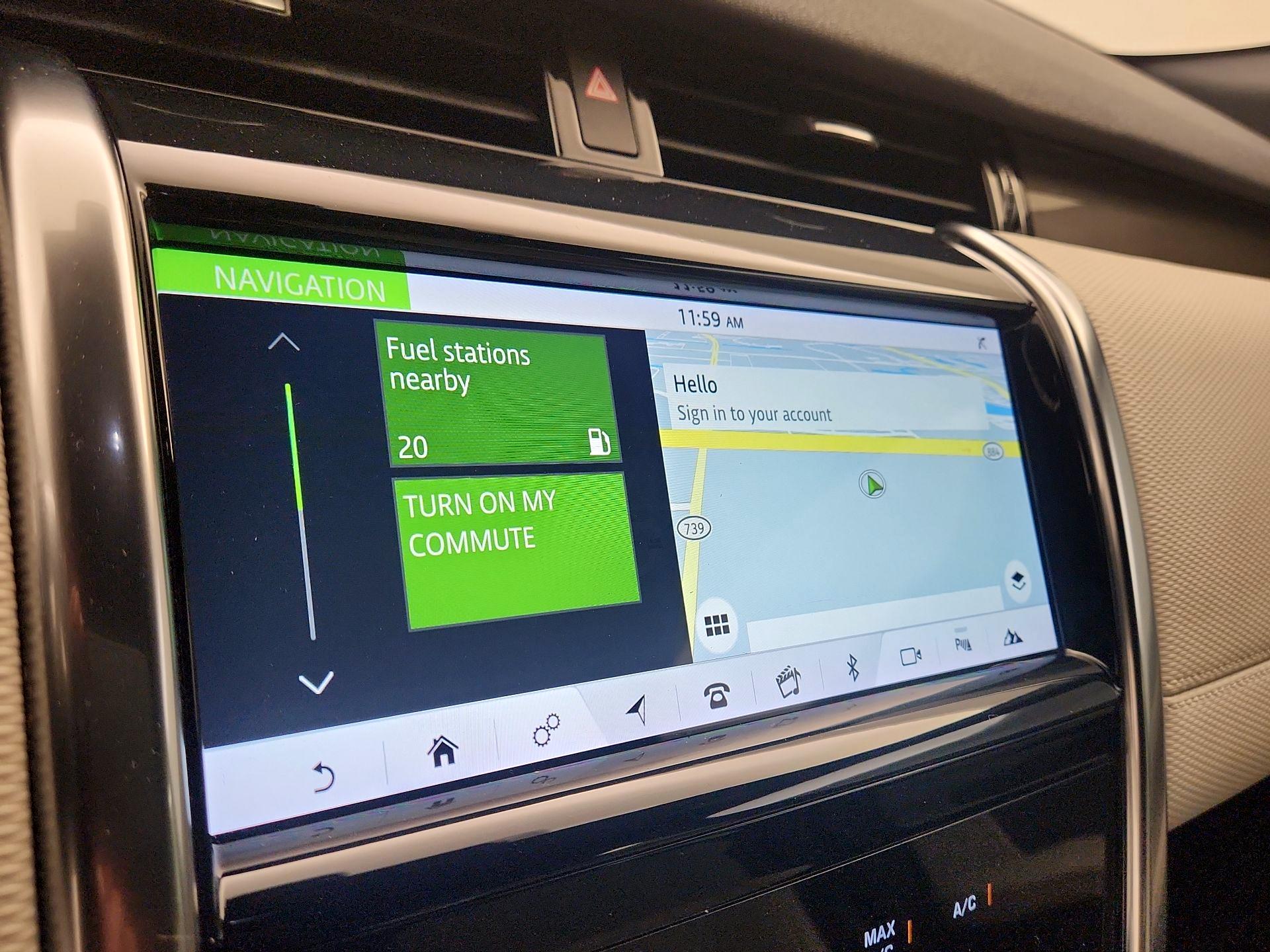 Thumbnail: 2020 Land Rover Discovery Sport - 14