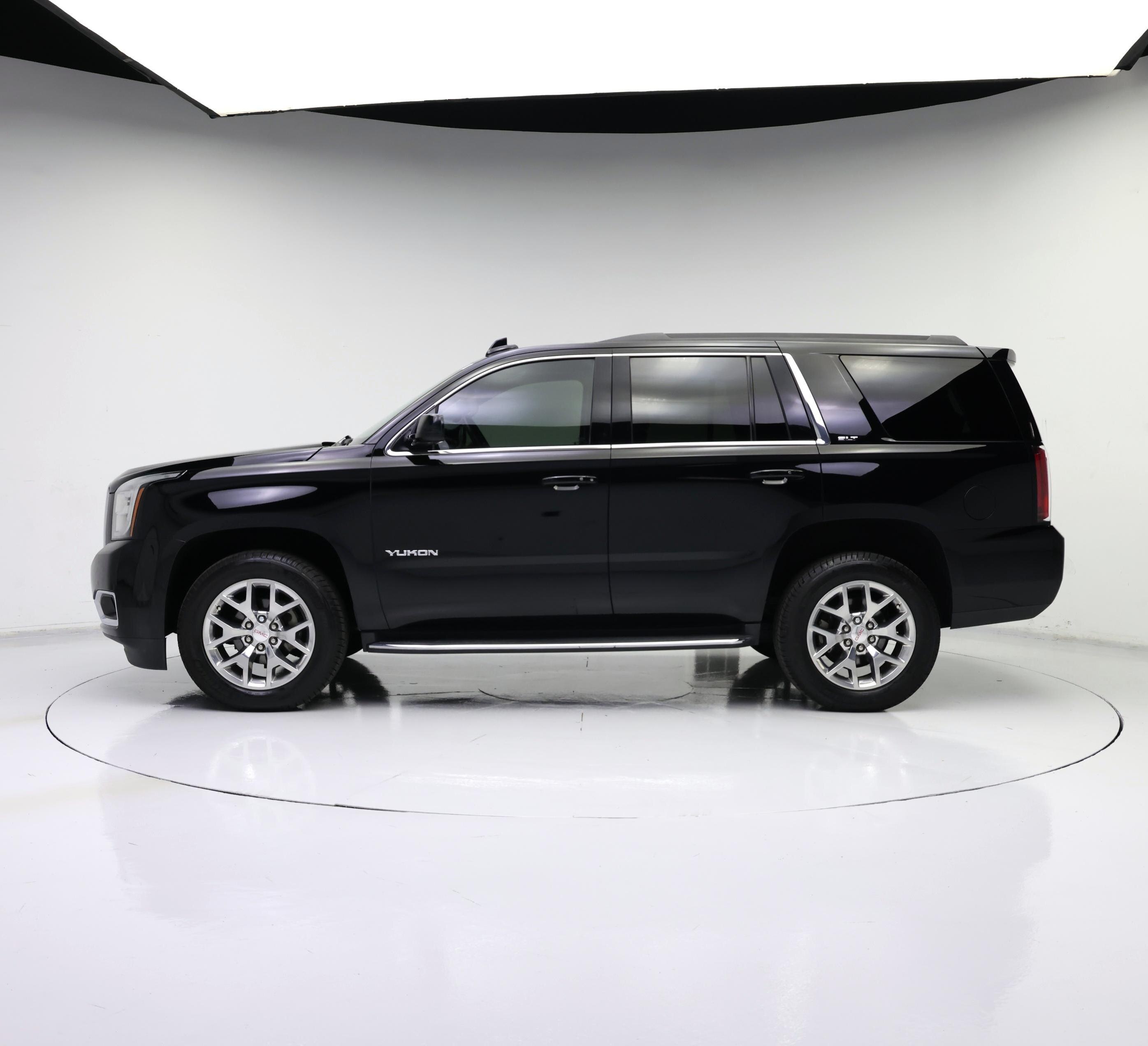 Thumbnail: 2017 GMC Yukon - 3