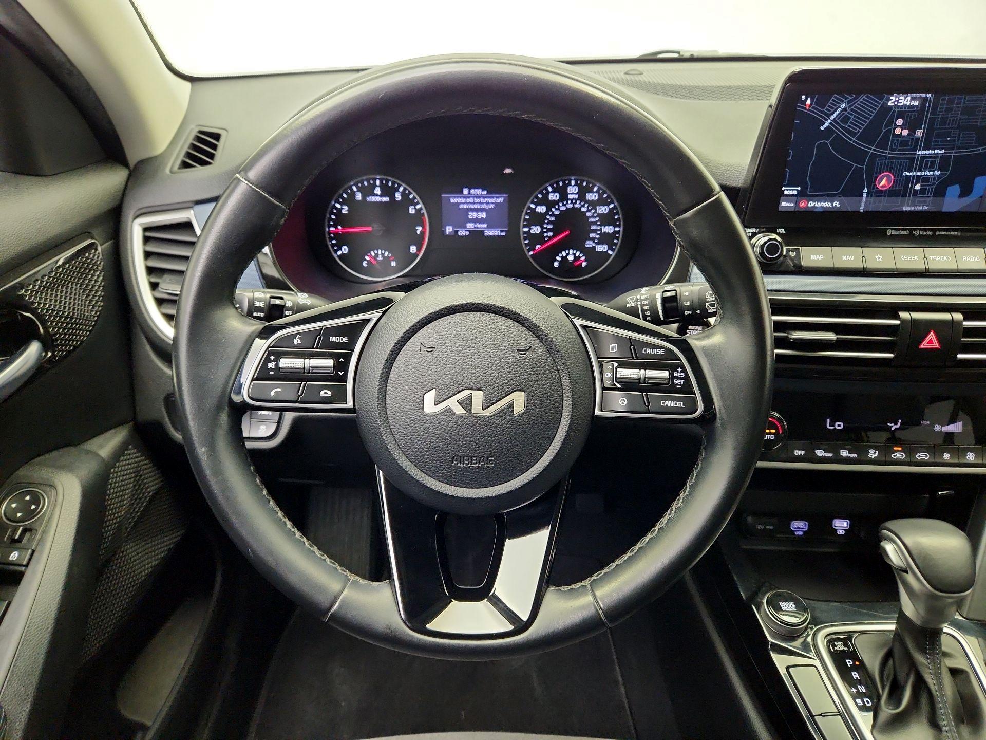 Thumbnail: 2022 Kia Seltos - 10