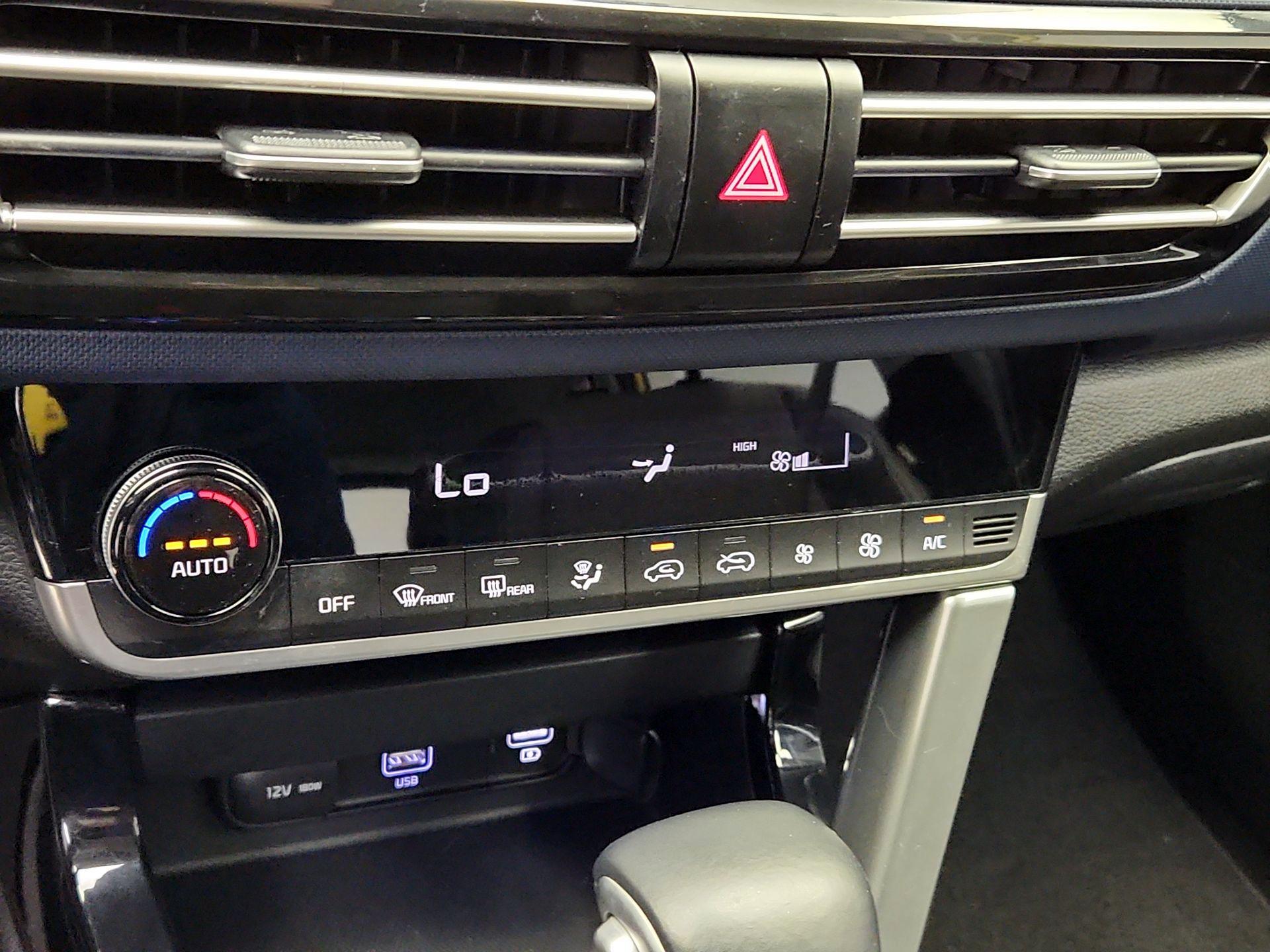 Thumbnail: 2022 Kia Seltos - 17