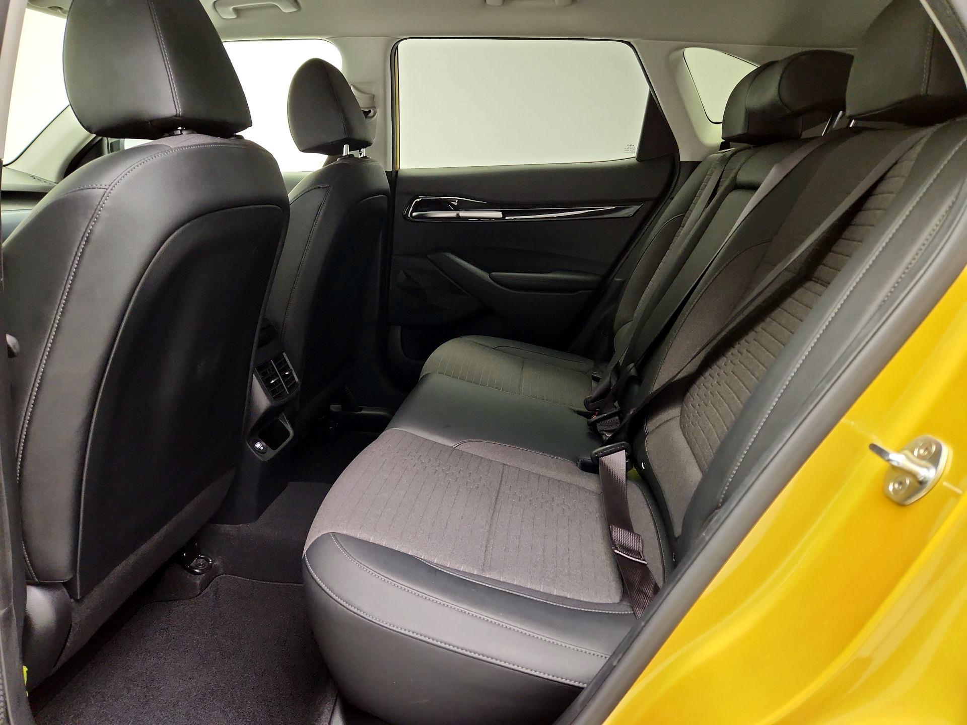 Thumbnail: 2022 Kia Seltos - 20